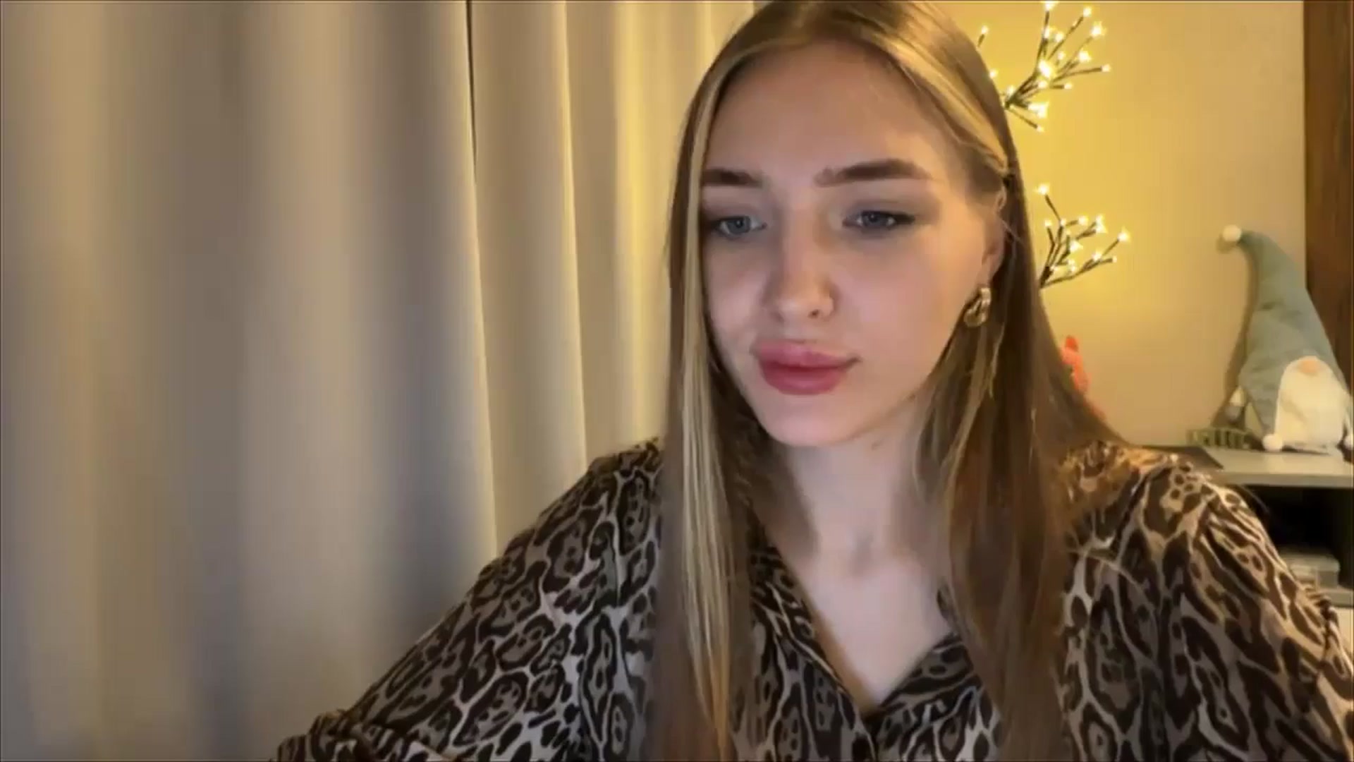 Gallery image thumbnail from My_Diana's myfreecams stream on, 08/24/2024, 21:12 image 8 of 20