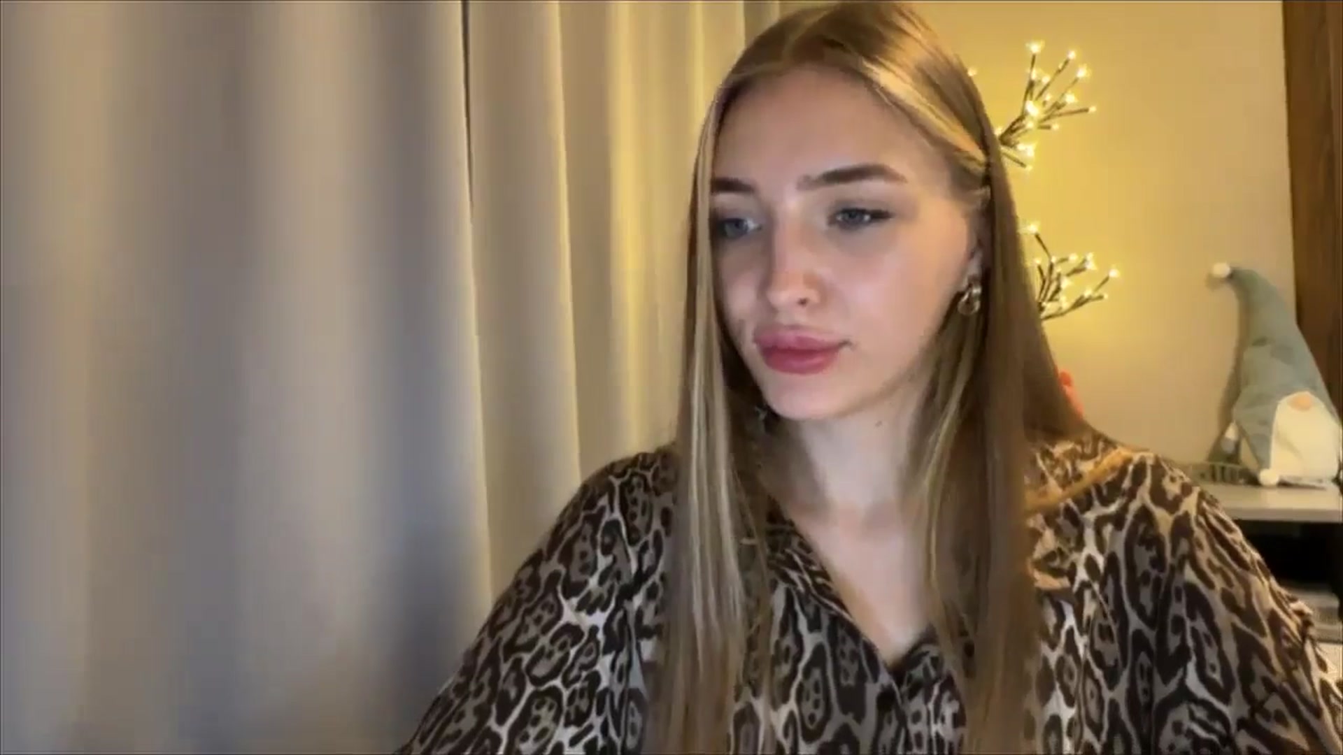 Gallery image thumbnail from My_Diana's myfreecams stream on, 08/24/2024, 21:12 image 10 of 20