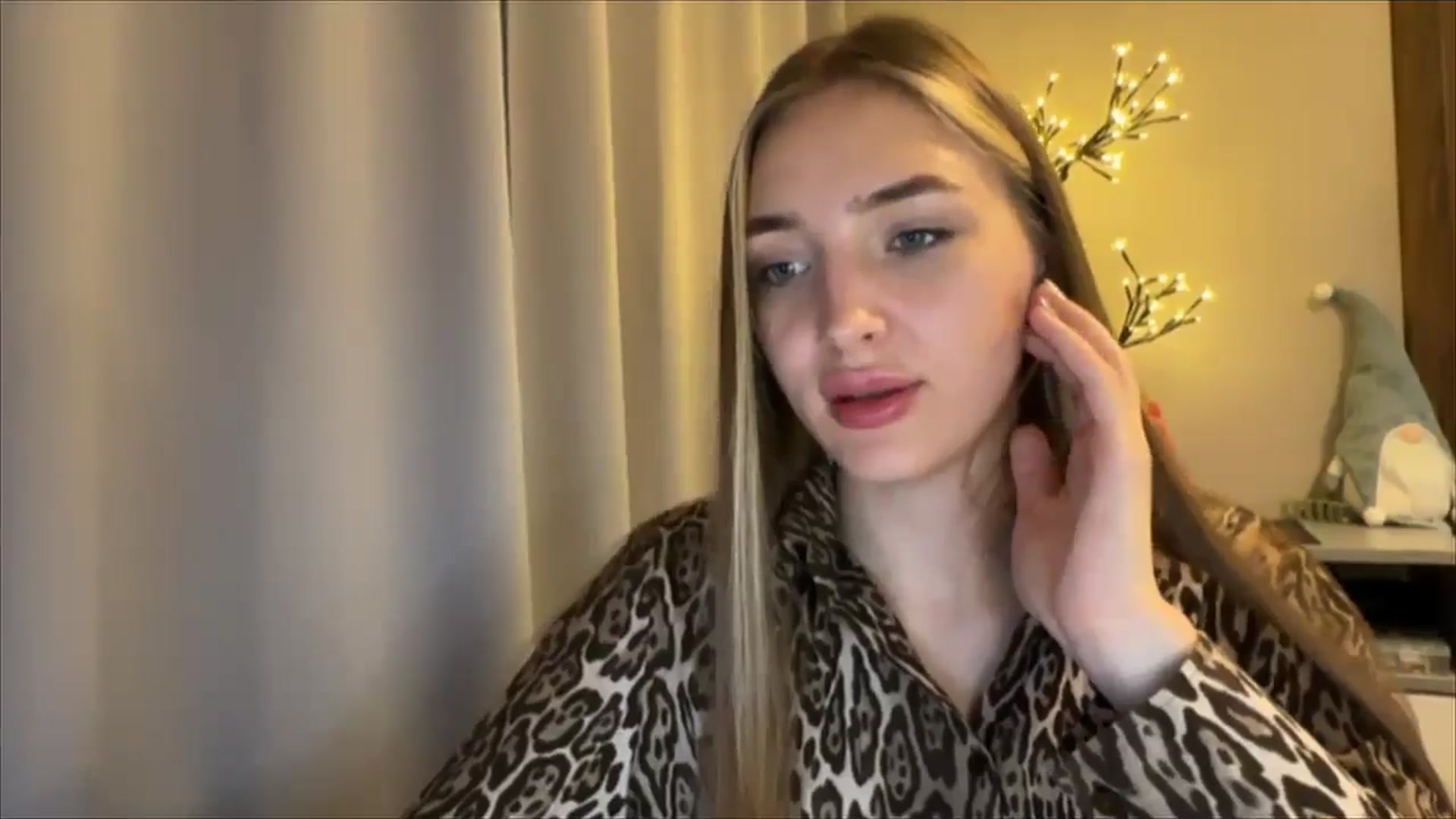 Gallery image thumbnail from My_Diana's myfreecams stream on, 08/24/2024, 21:12 image 14 of 20