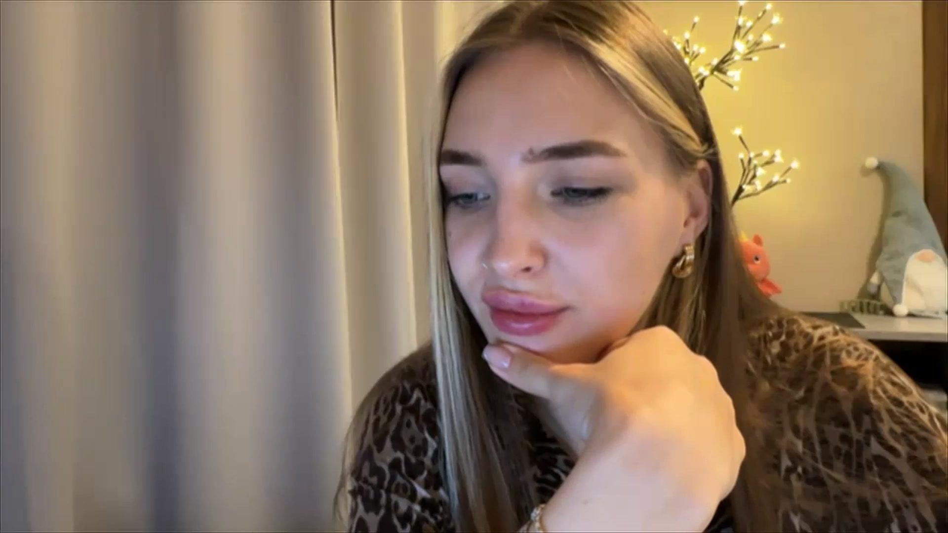 Gallery image thumbnail from My_Diana's myfreecams stream on, 08/24/2024, 21:12 image 2 of 20