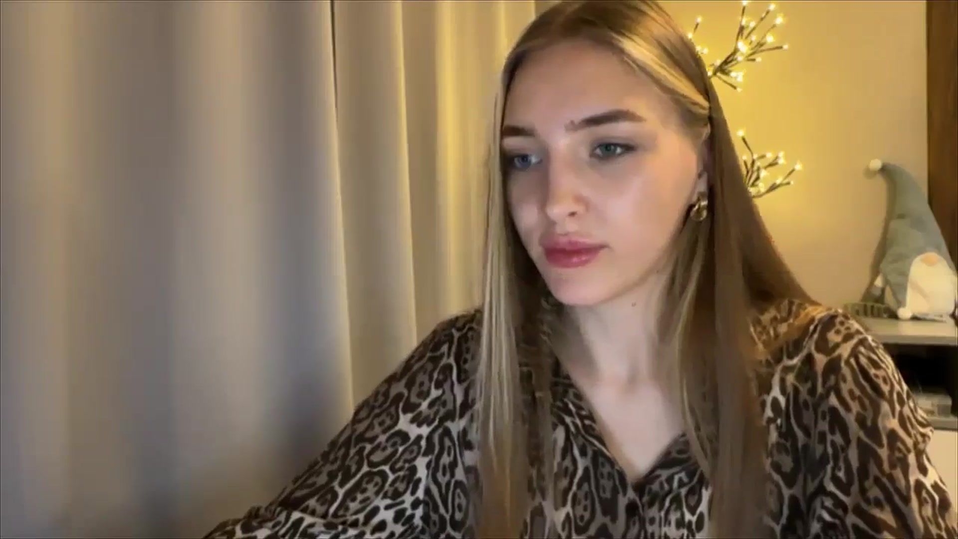 Gallery image thumbnail from My_Diana's myfreecams stream on, 08/24/2024, 21:12 image 9 of 20