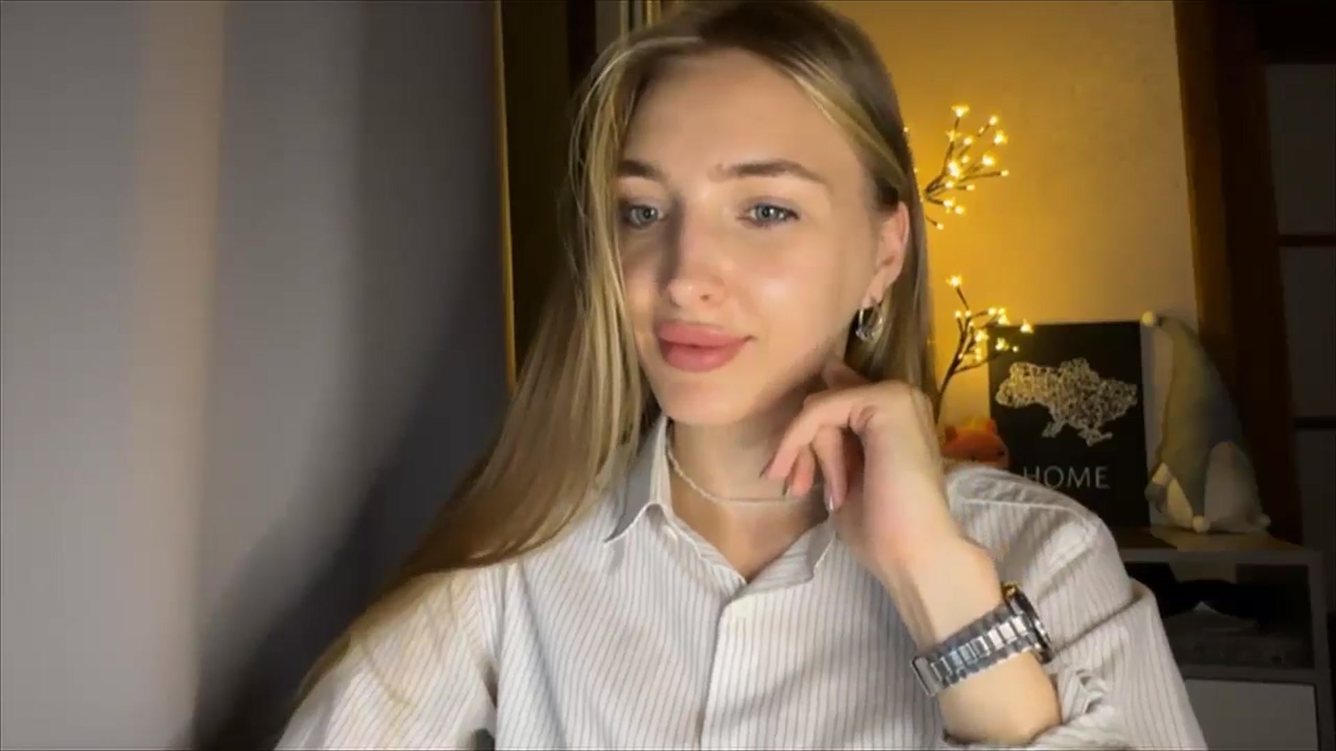 Gallery image thumbnail from My_Diana's myfreecams stream on, 08/25/2024, 20:56 image 2 of 20