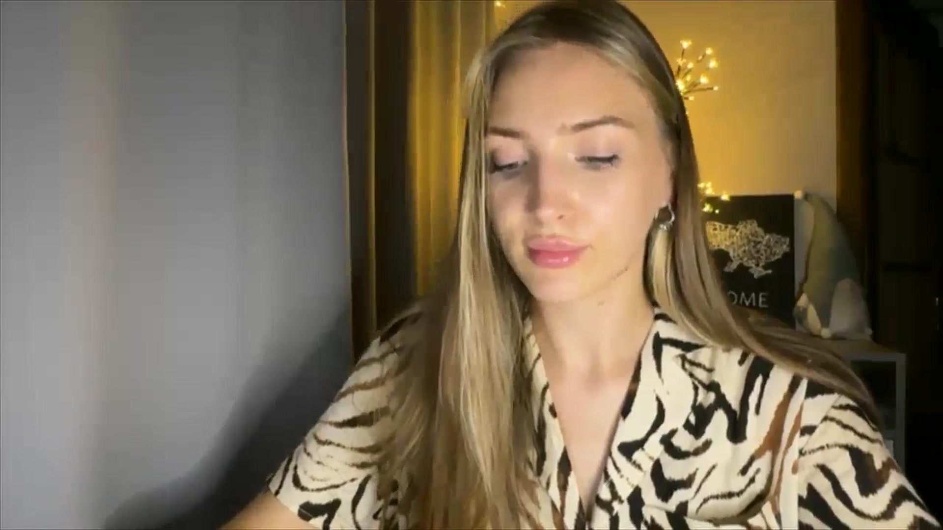 Gallery image thumbnail from My_Diana's myfreecams stream on, 08/28/2024, 18:48 image 12 of 20