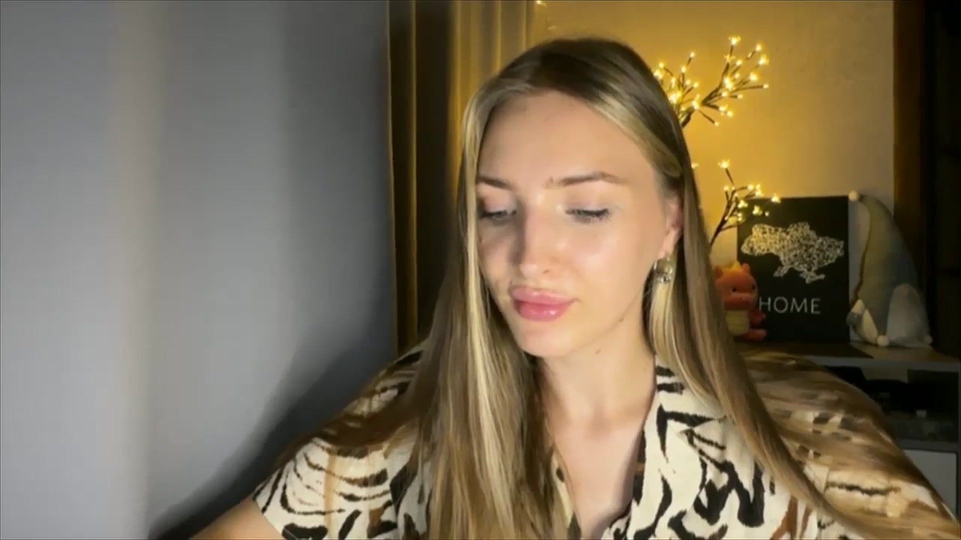 Gallery image thumbnail from My_Diana's myfreecams stream on, 08/28/2024, 18:48 image 14 of 20