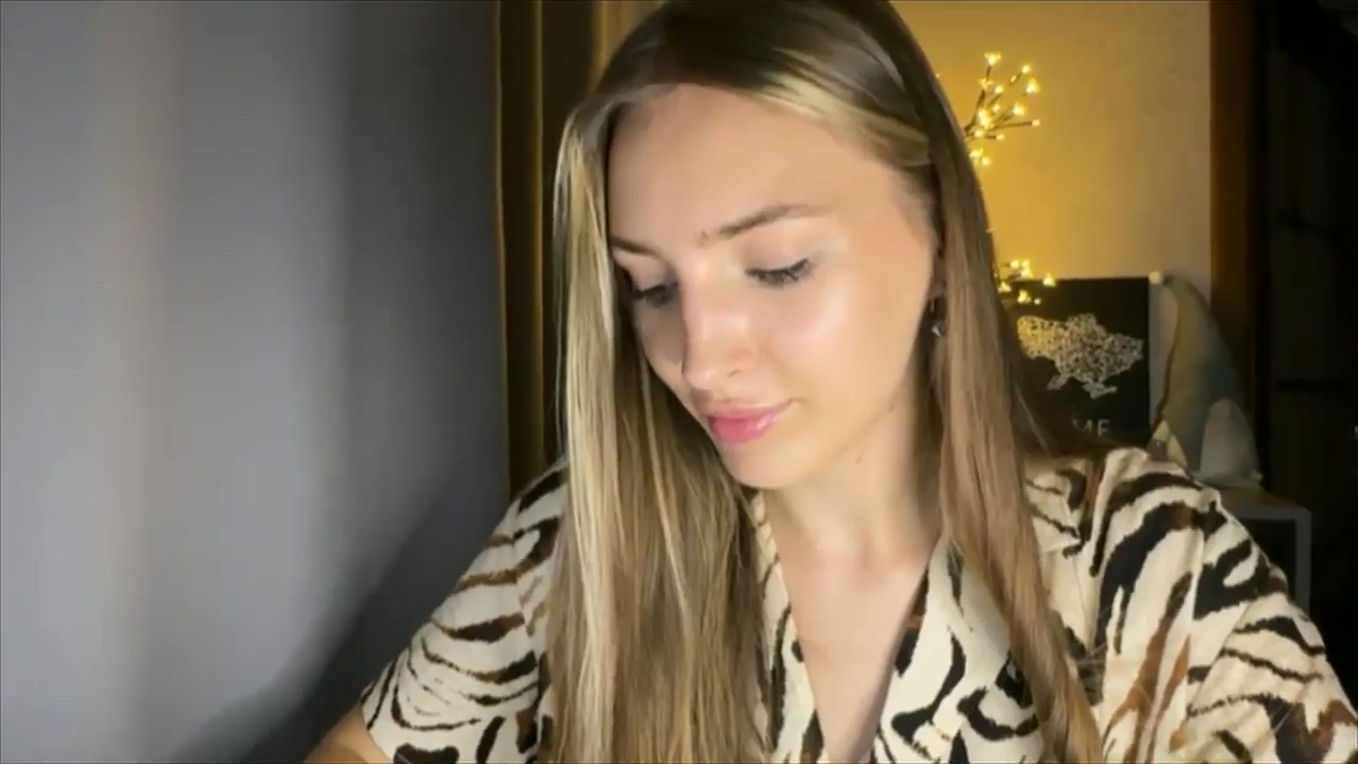 Gallery image thumbnail from My_Diana's myfreecams stream on, 08/28/2024, 18:48 image 11 of 20