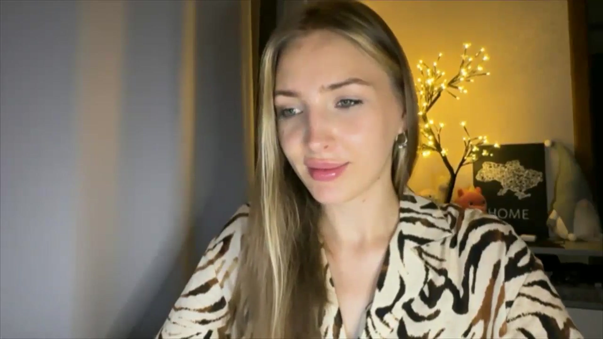 Gallery image thumbnail from My_Diana's myfreecams stream on, 08/28/2024, 22:34 image 8 of 20