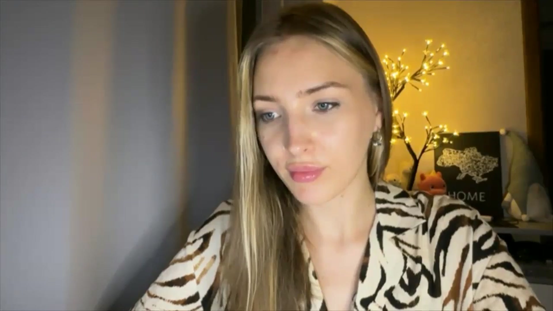 Gallery image thumbnail from My_Diana's myfreecams stream on, 08/28/2024, 22:34 image 6 of 20
