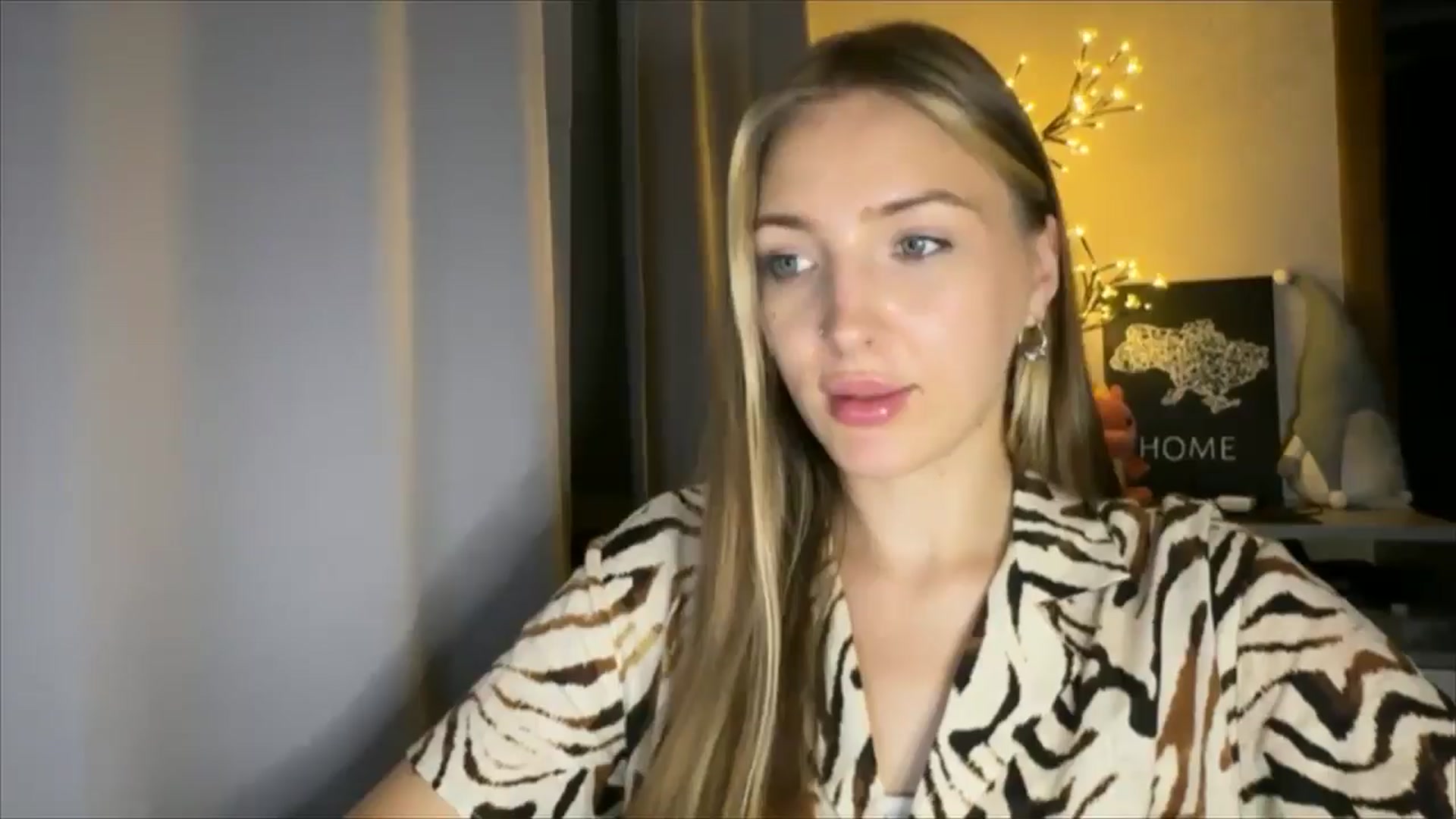 Gallery image thumbnail from My_Diana's myfreecams stream on, 08/28/2024, 22:34 image 18 of 20