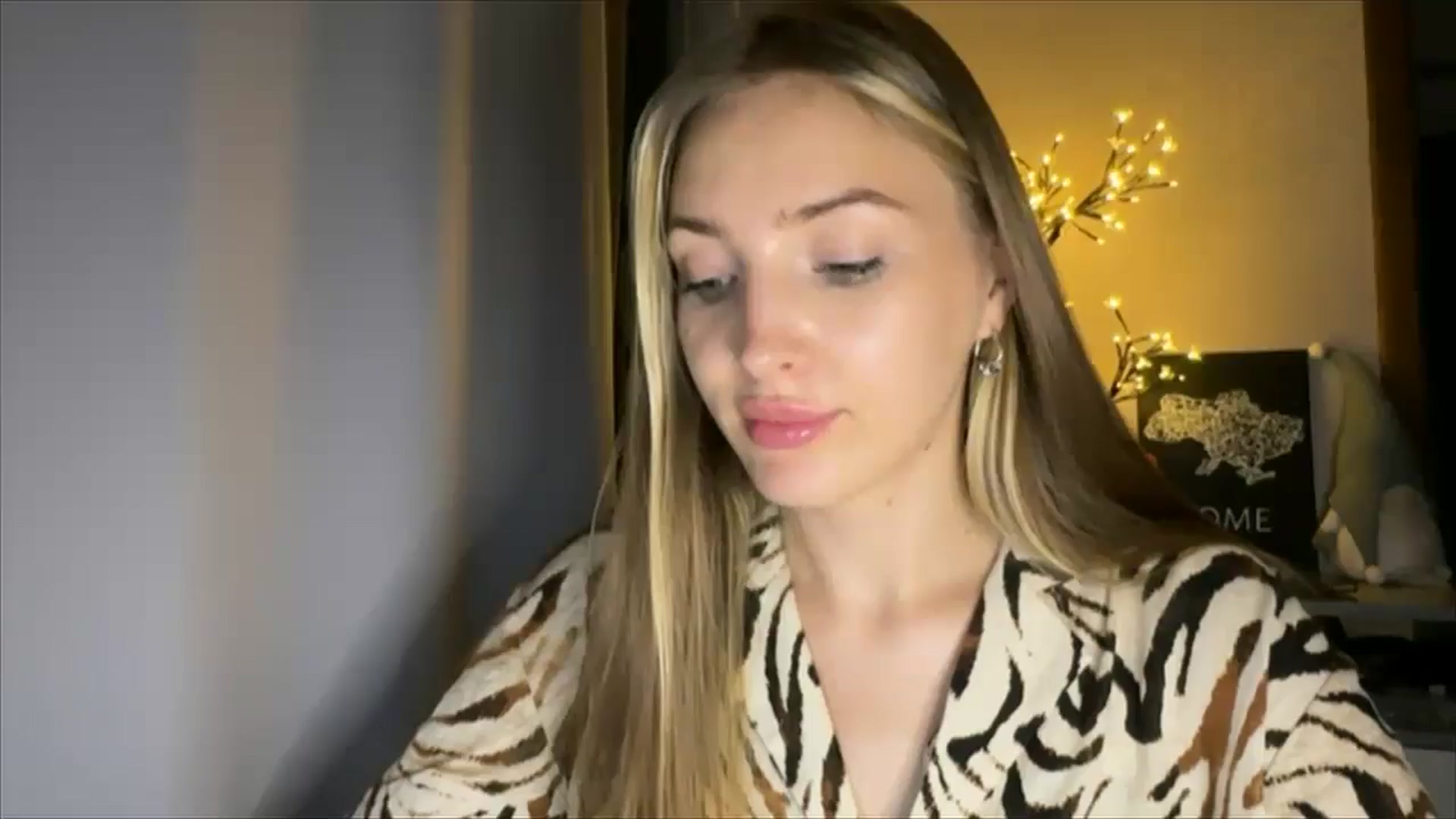 Gallery image thumbnail from My_Diana's myfreecams stream on, 08/28/2024, 22:34 image 1 of 20