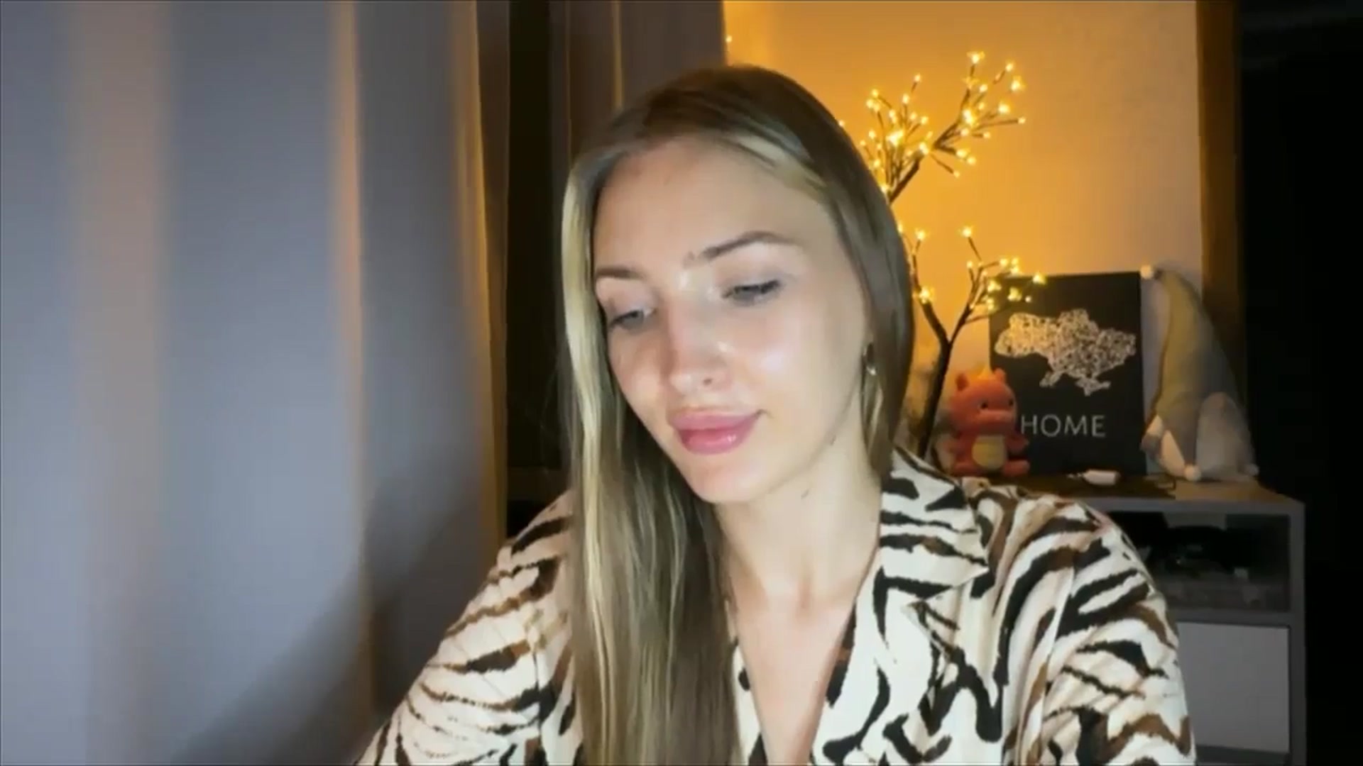 Gallery image thumbnail from My_Diana's myfreecams stream on, 08/28/2024, 22:34 image 12 of 20