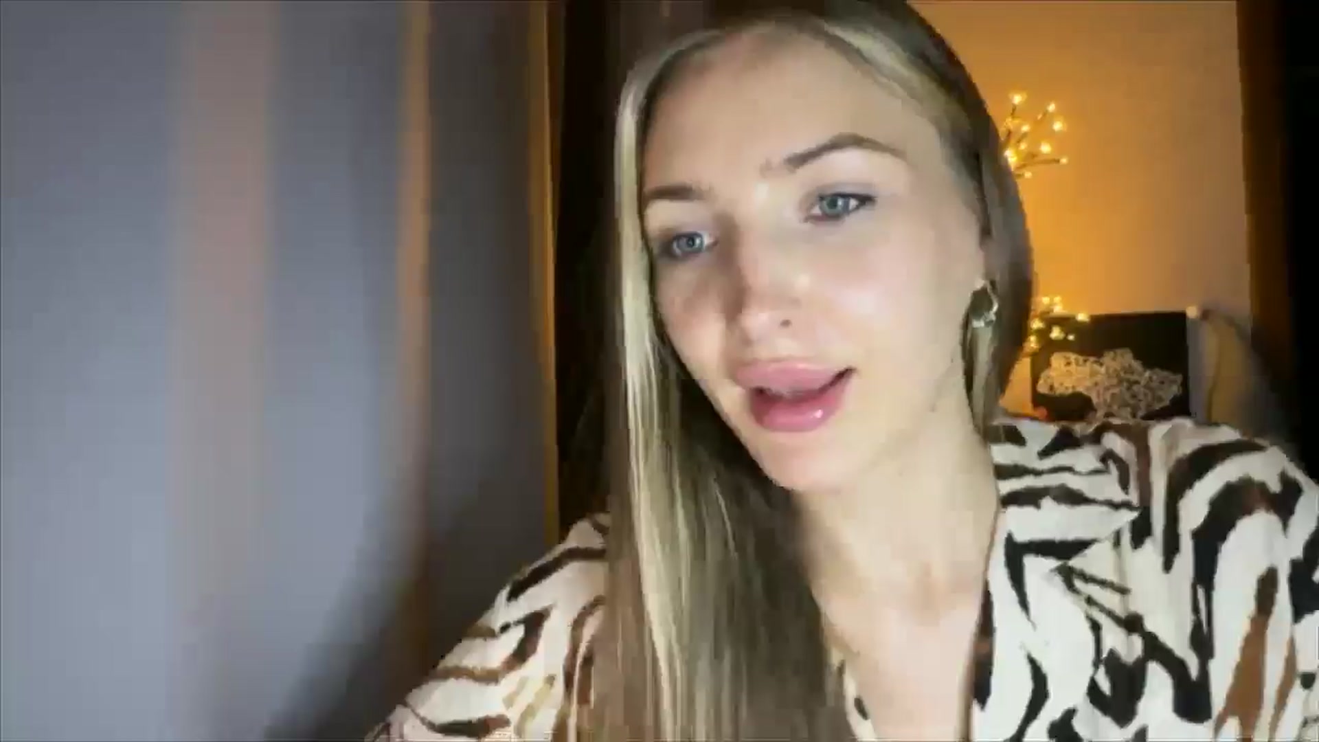 Gallery image thumbnail from My_Diana's myfreecams stream on, 08/28/2024, 22:34 image 9 of 20
