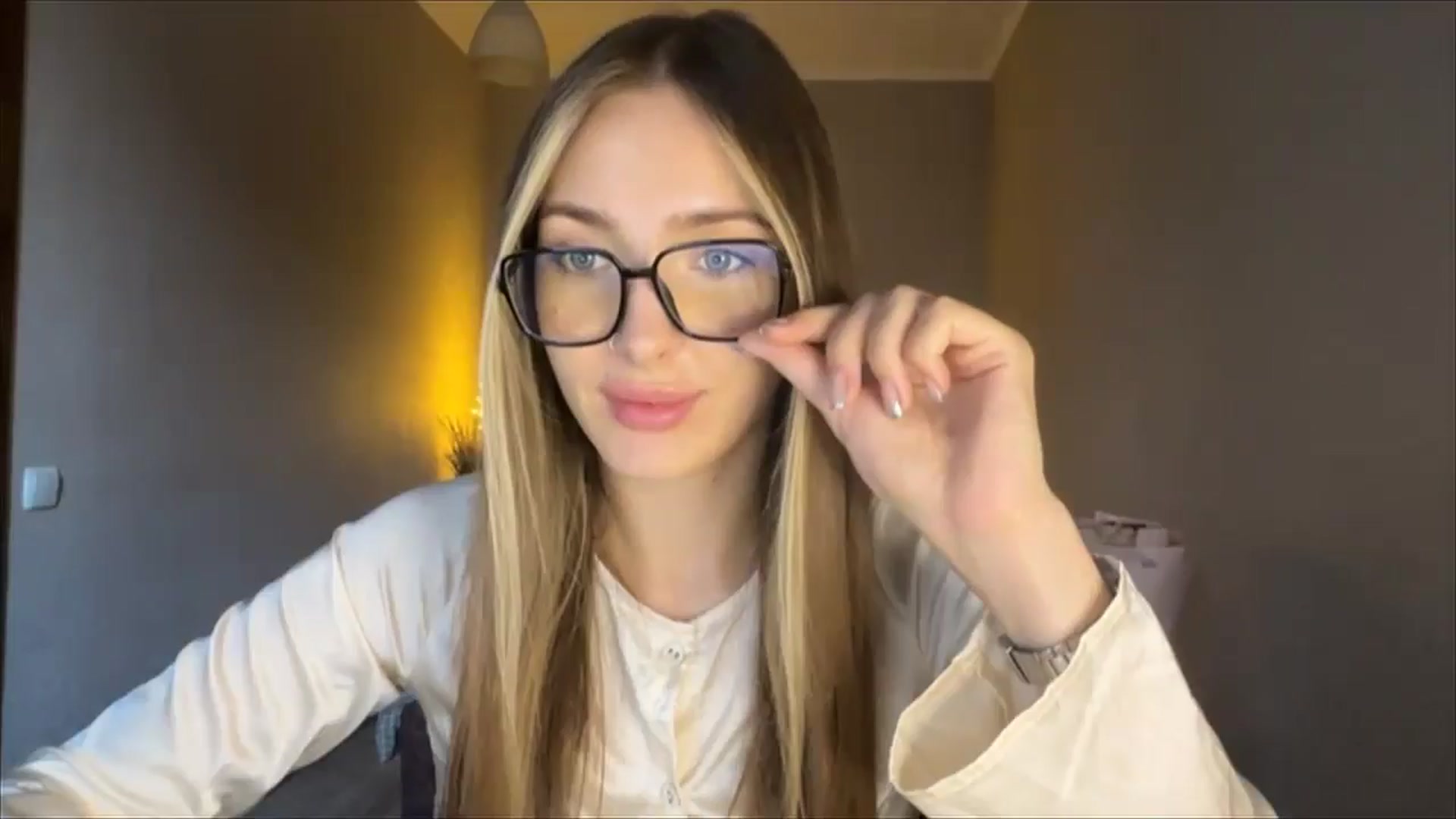 Gallery image thumbnail from My_Diana's myfreecams stream on, 08/29/2024, 16:45 image 12 of 20