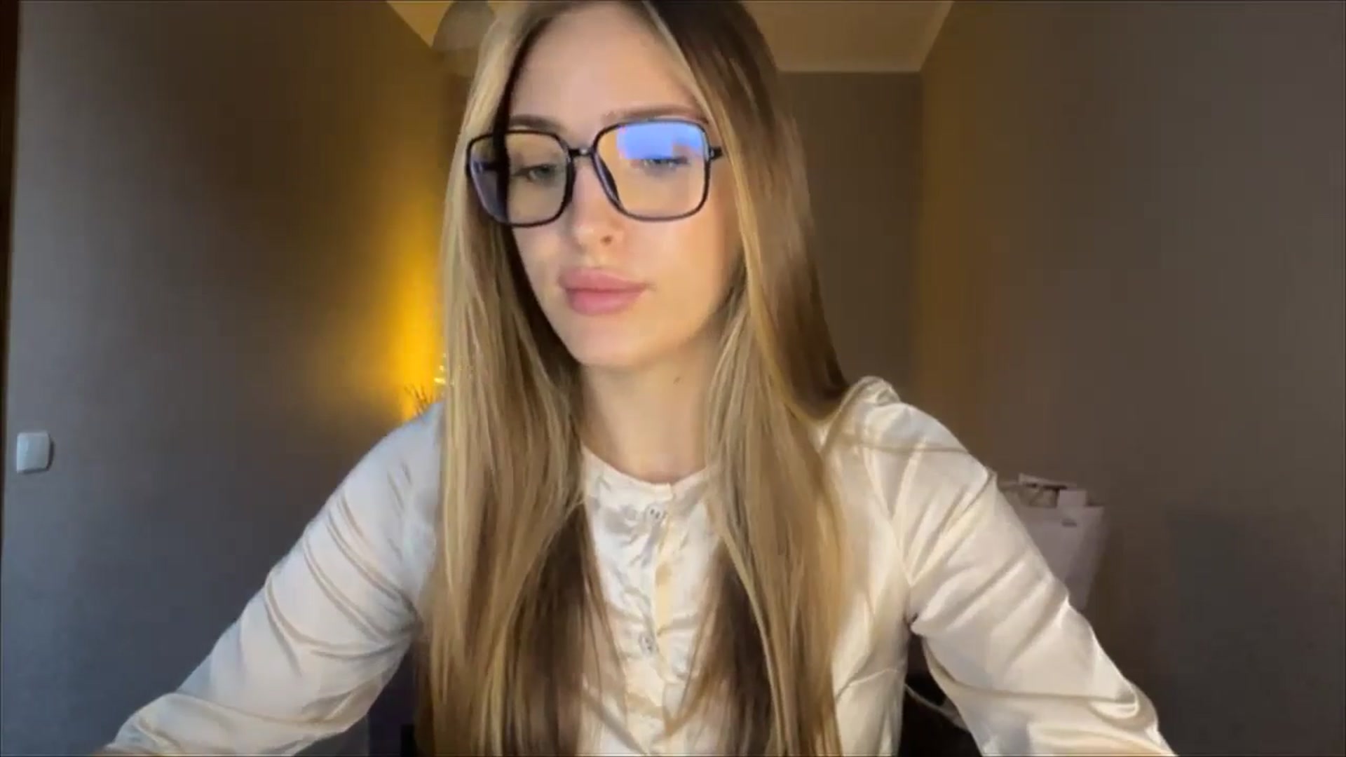 Gallery image thumbnail from My_Diana's myfreecams stream on, 08/29/2024, 16:45 image 13 of 20