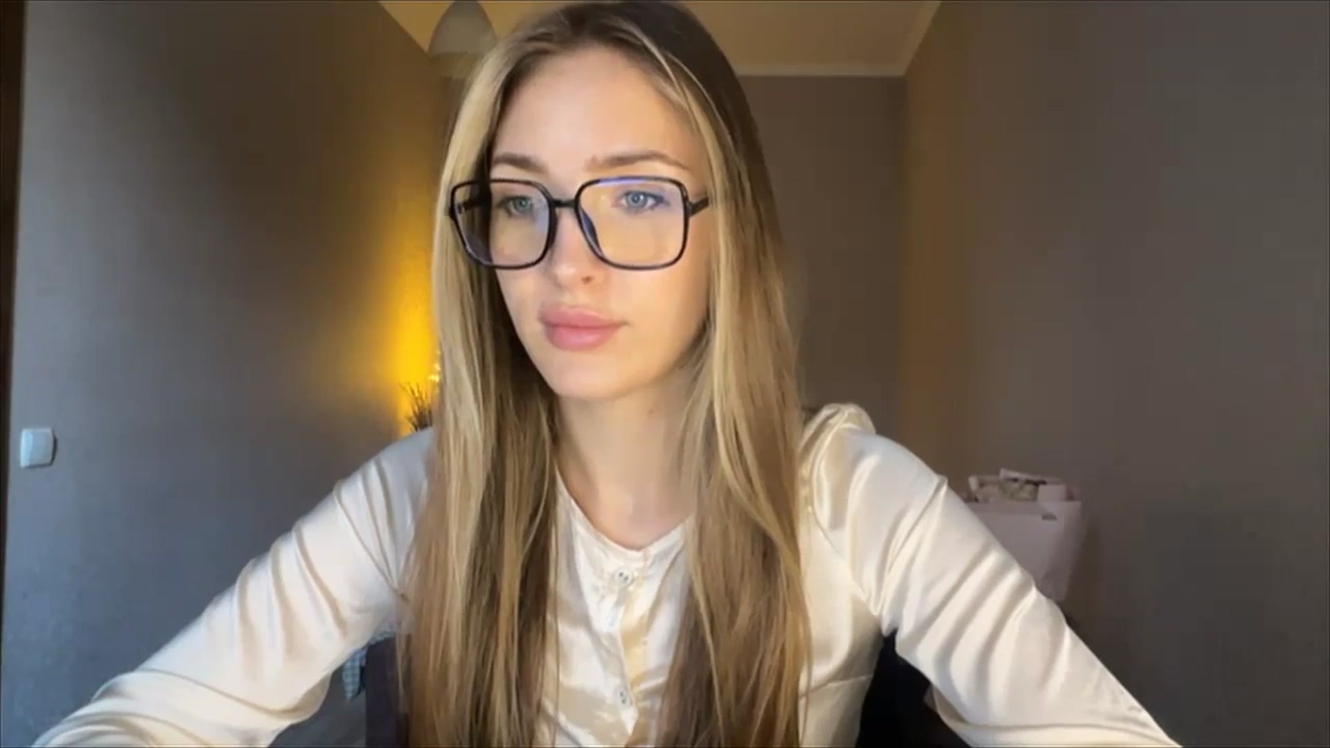 Gallery image thumbnail from My_Diana's myfreecams stream on, 08/29/2024, 16:45 image 9 of 20