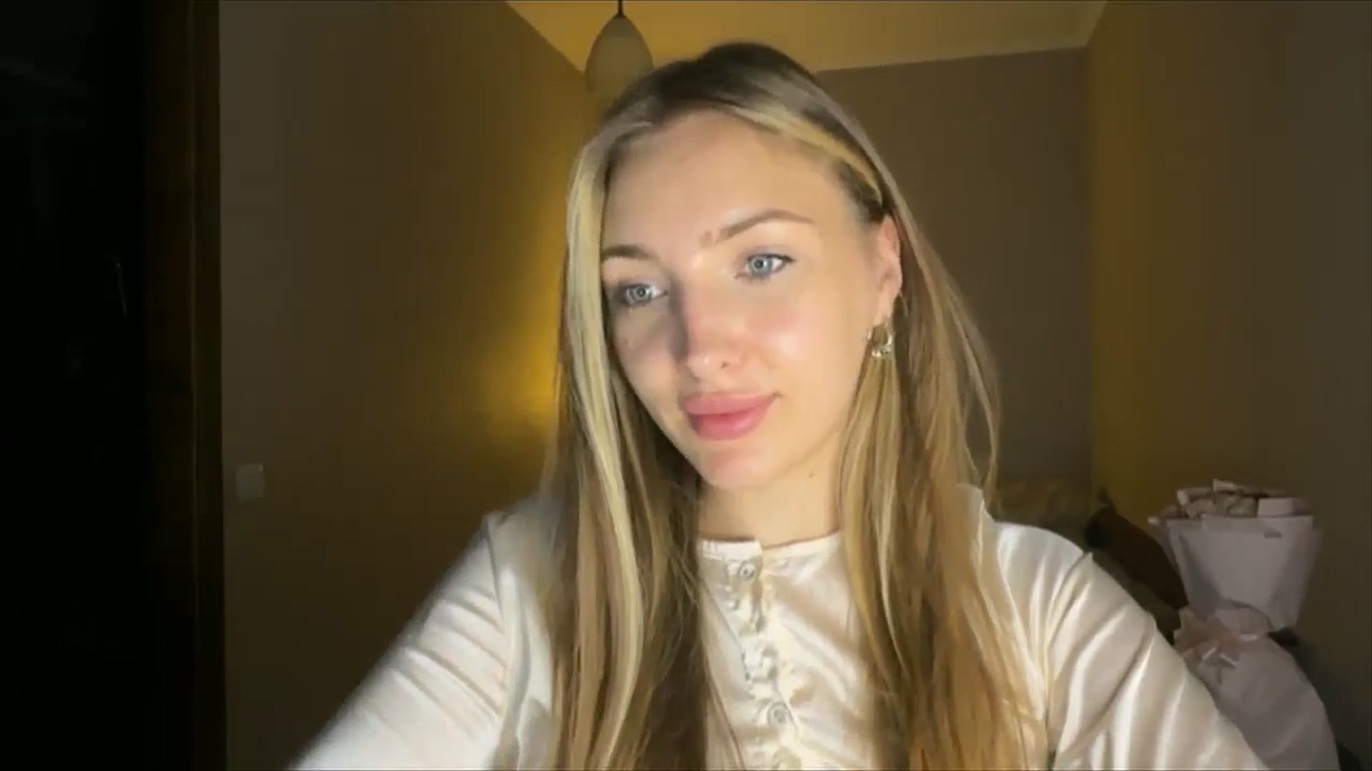 Gallery image thumbnail from My_Diana's myfreecams stream on, 08/29/2024, 21:20 image 5 of 20