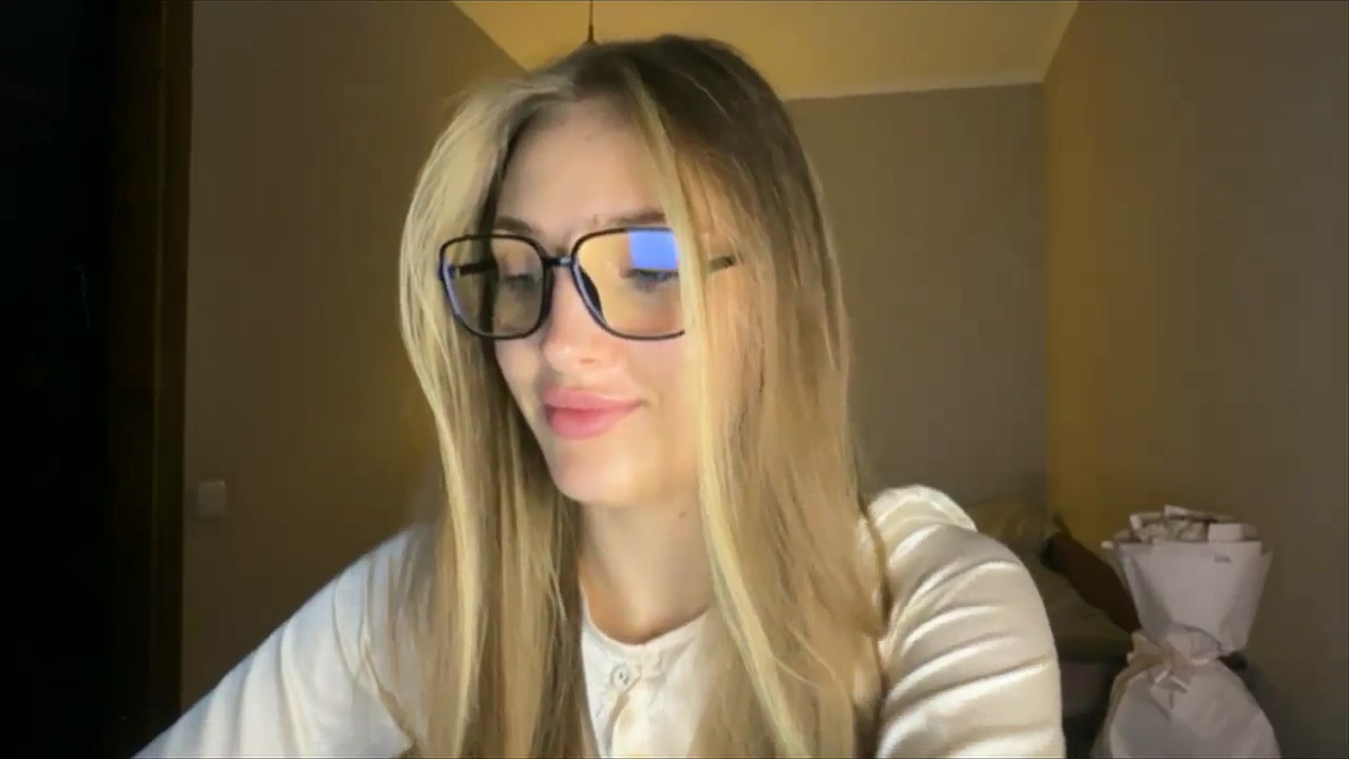 Gallery image thumbnail from My_Diana's myfreecams stream on, 08/29/2024, 21:20 image 3 of 20