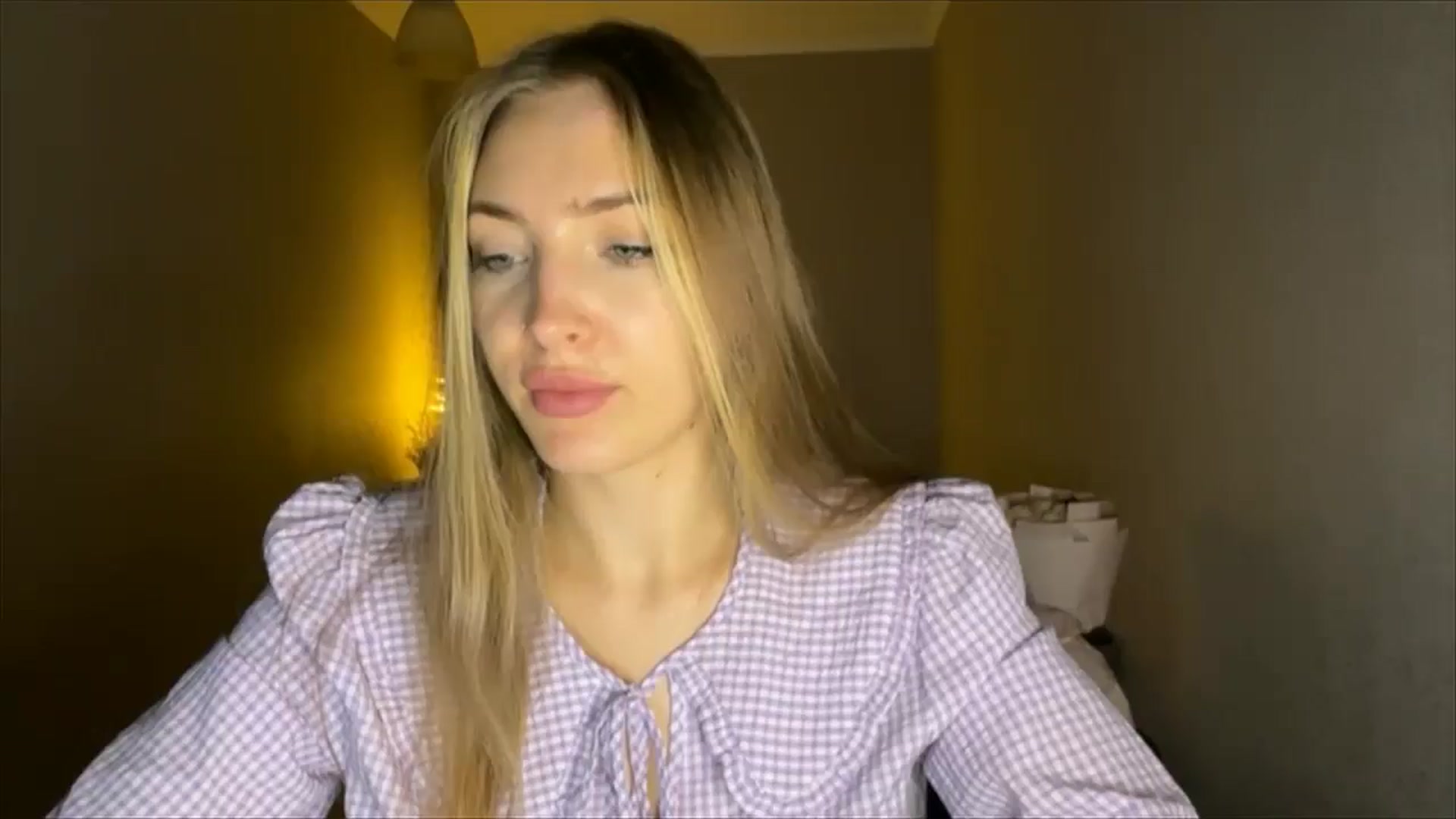 Gallery image thumbnail from My_Diana's myfreecams stream on, 08/30/2024, 17:40 image 2 of 20
