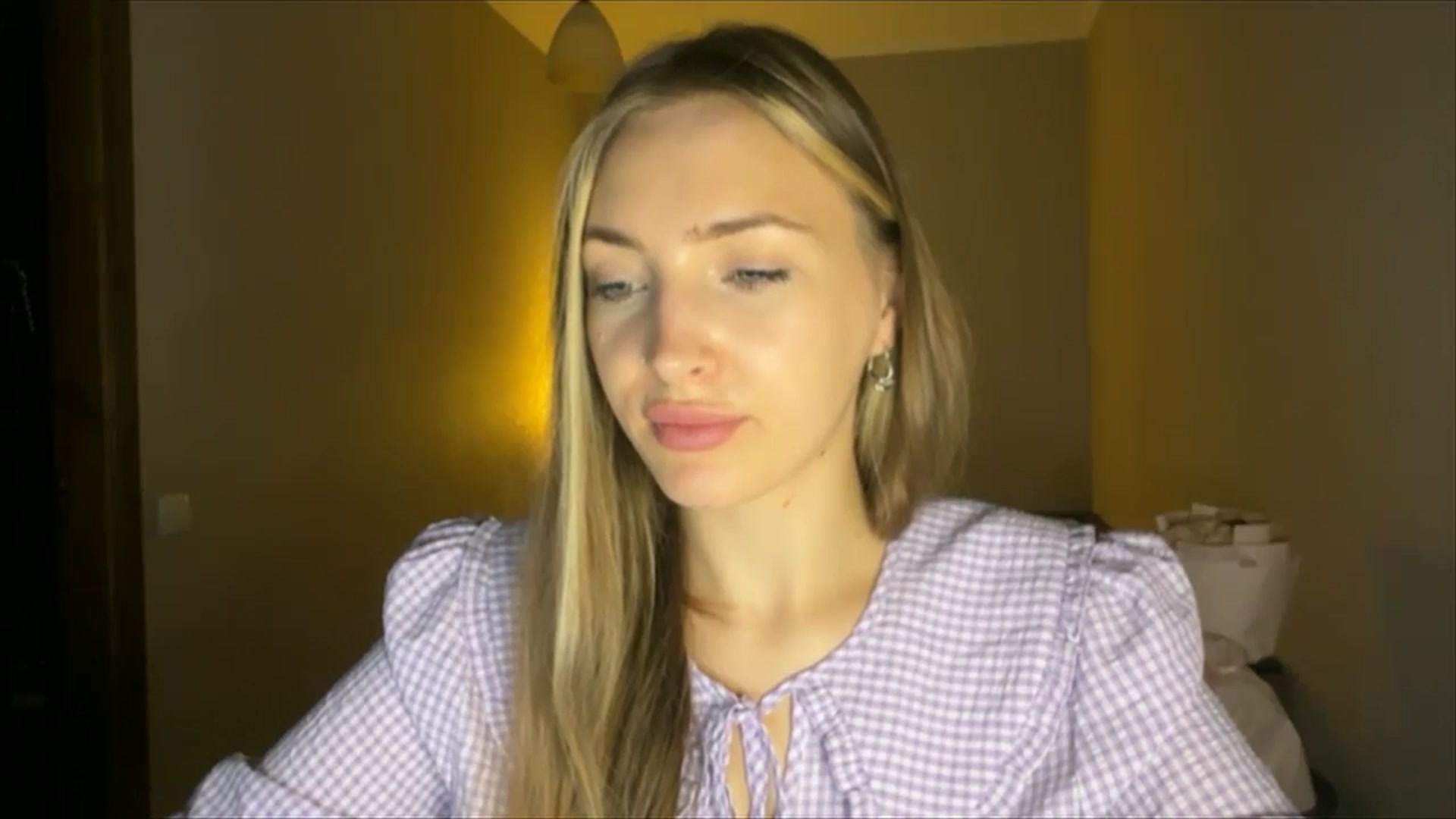 Gallery image thumbnail from My_Diana's myfreecams stream on, 08/30/2024, 18:40 image 11 of 20