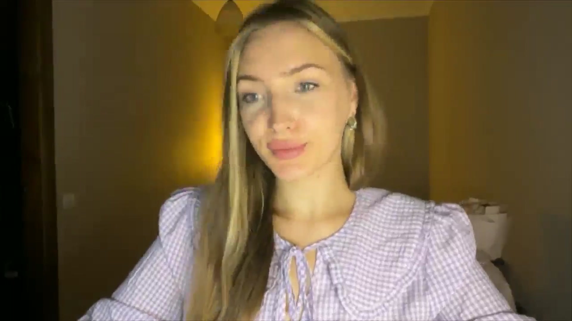 Gallery image thumbnail from My_Diana's myfreecams stream on, 08/30/2024, 18:40 image 10 of 20