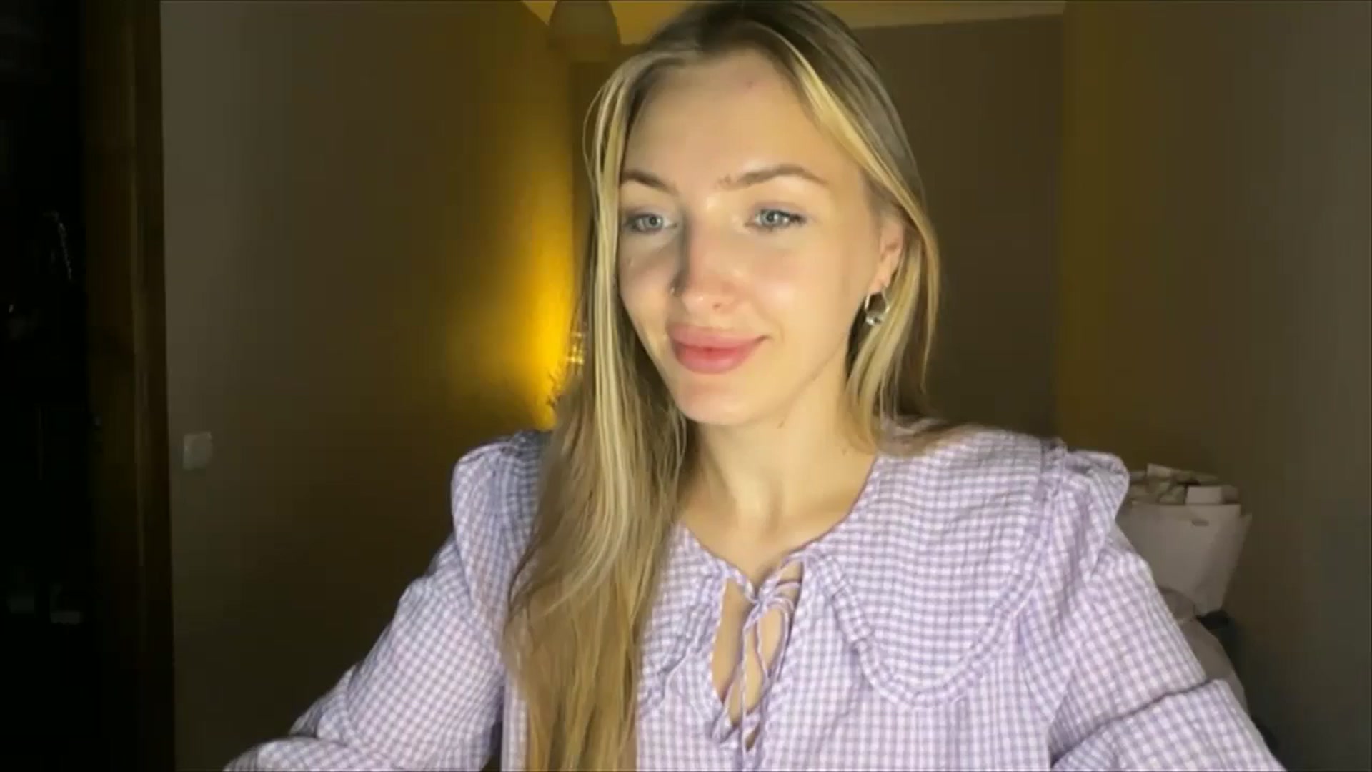 Gallery image thumbnail from My_Diana's myfreecams stream on, 08/30/2024, 21:48 image 1 of 20