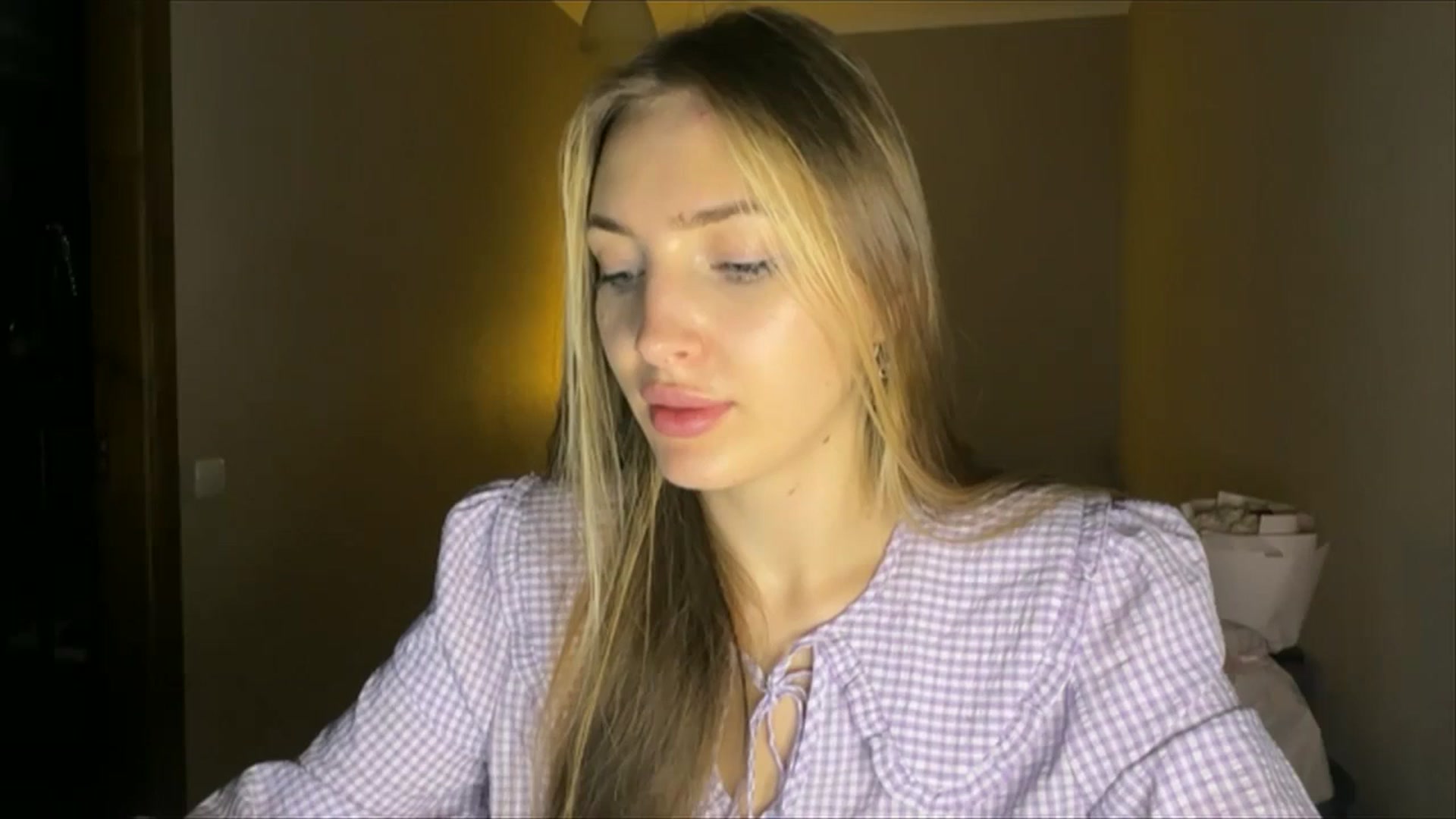 Gallery image thumbnail from My_Diana's myfreecams stream on, 08/30/2024, 21:48 image 4 of 20