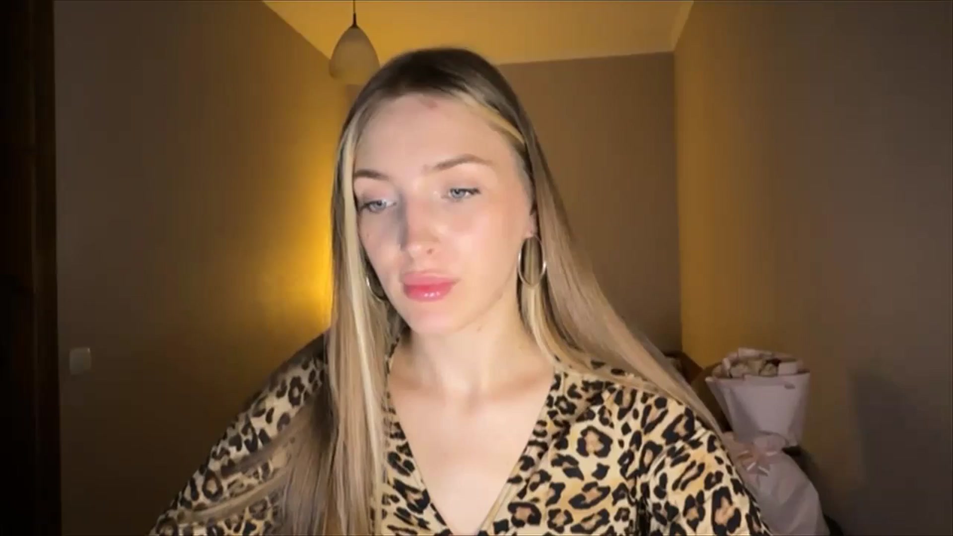 Gallery image thumbnail from My_Diana's myfreecams stream on, 08/31/2024, 18:40 image 1 of 20