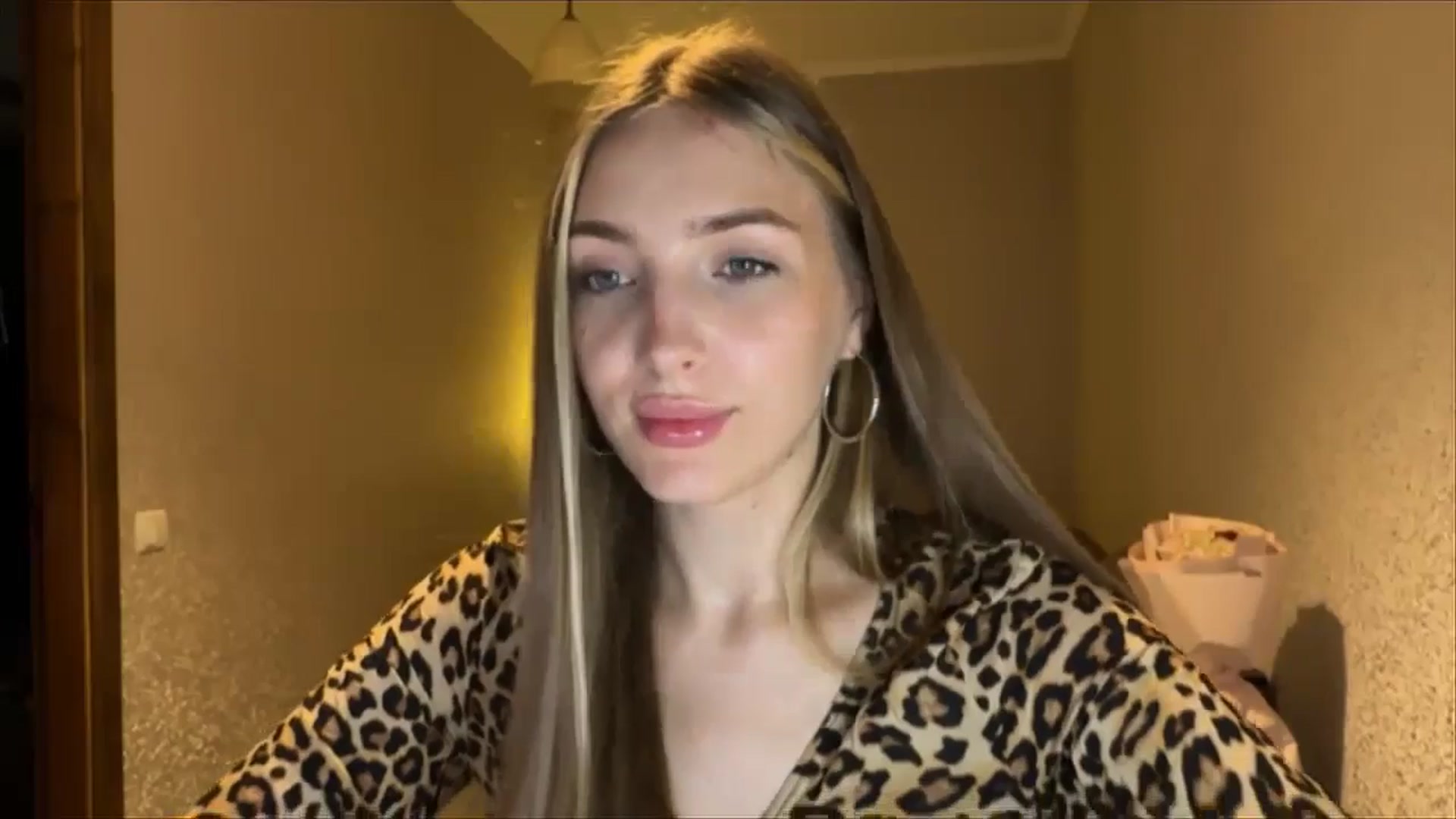 Gallery image thumbnail from My_Diana's myfreecams stream on, 08/31/2024, 19:00 image 14 of 20