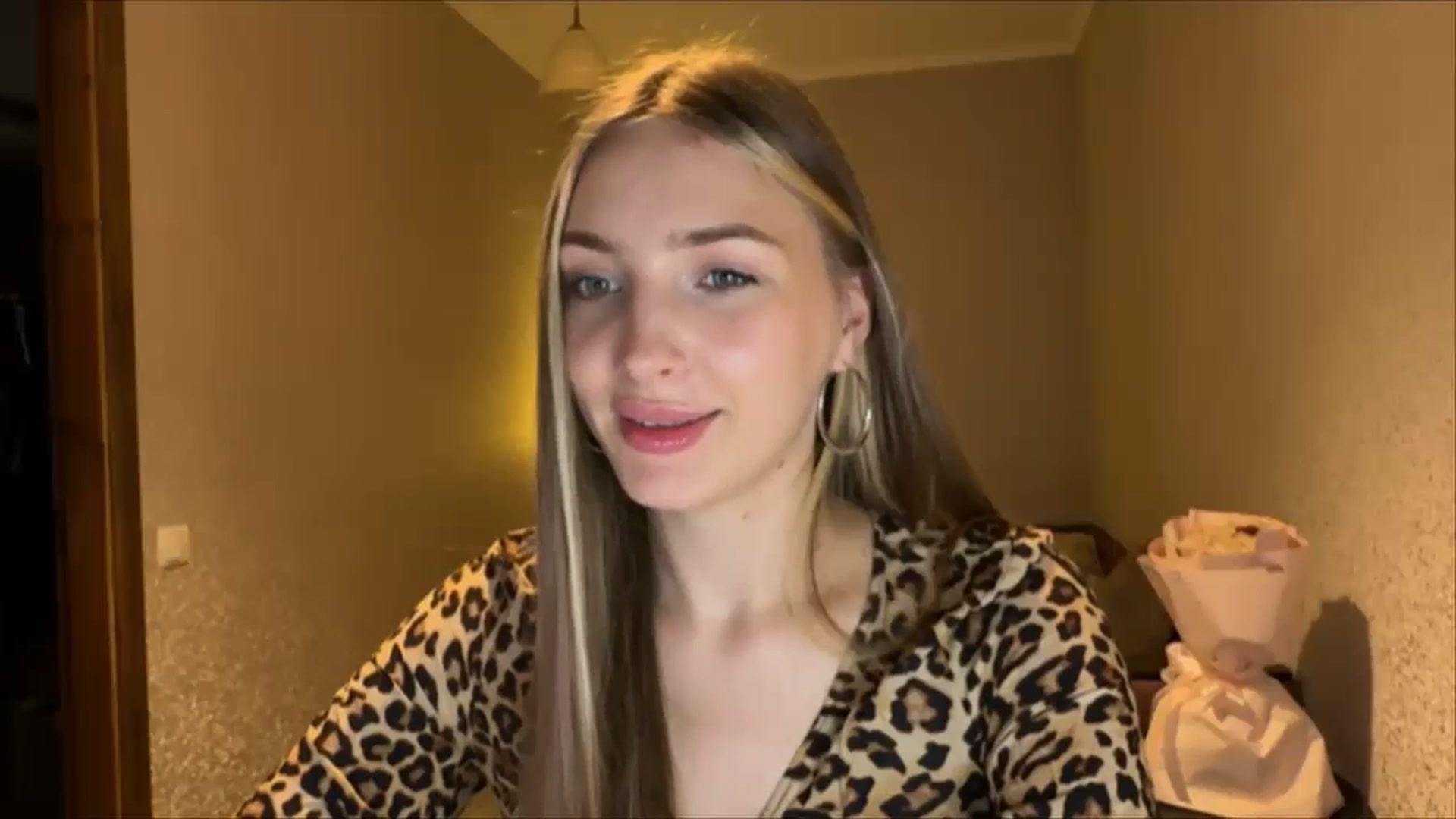 Gallery image thumbnail from My_Diana's myfreecams stream on, 08/31/2024, 19:00 image 12 of 20