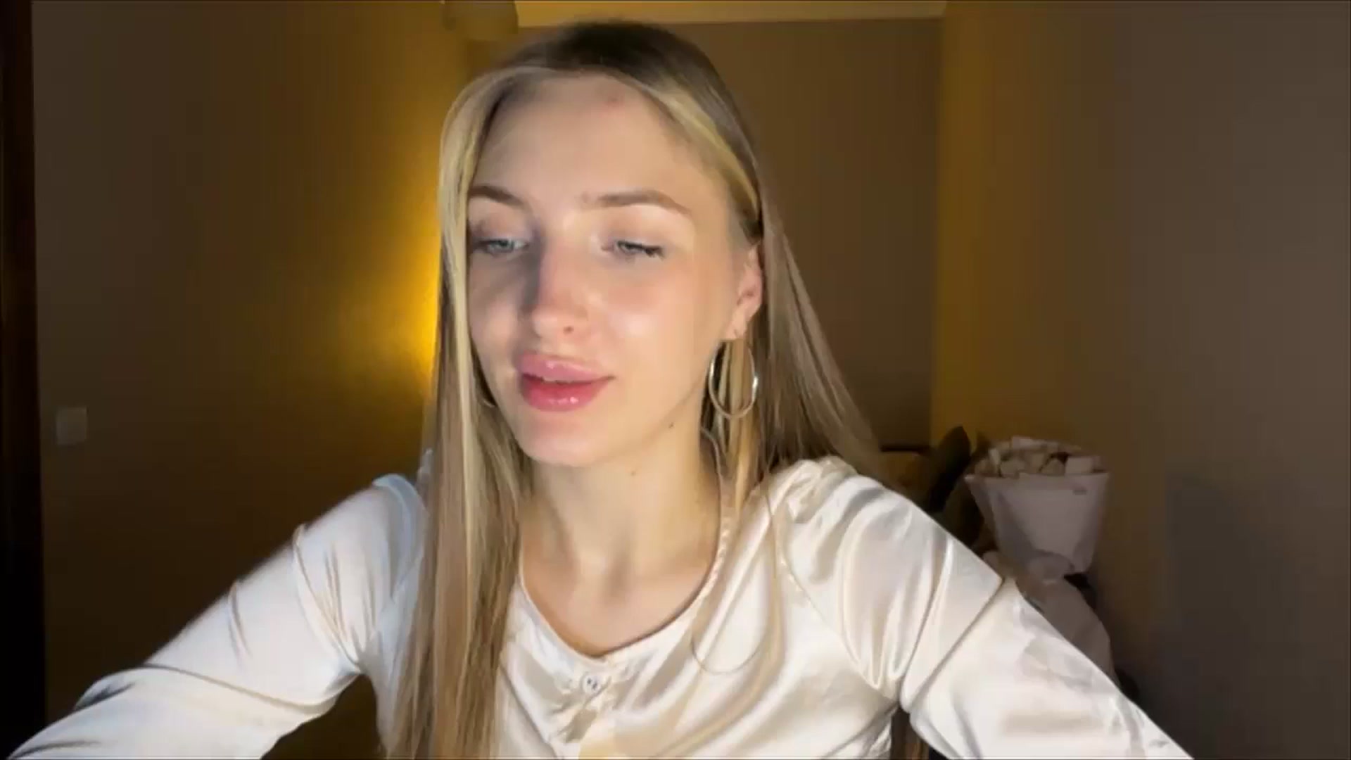 Gallery image thumbnail from My_Diana's myfreecams stream on, 08/31/2024, 22:33 image 19 of 20