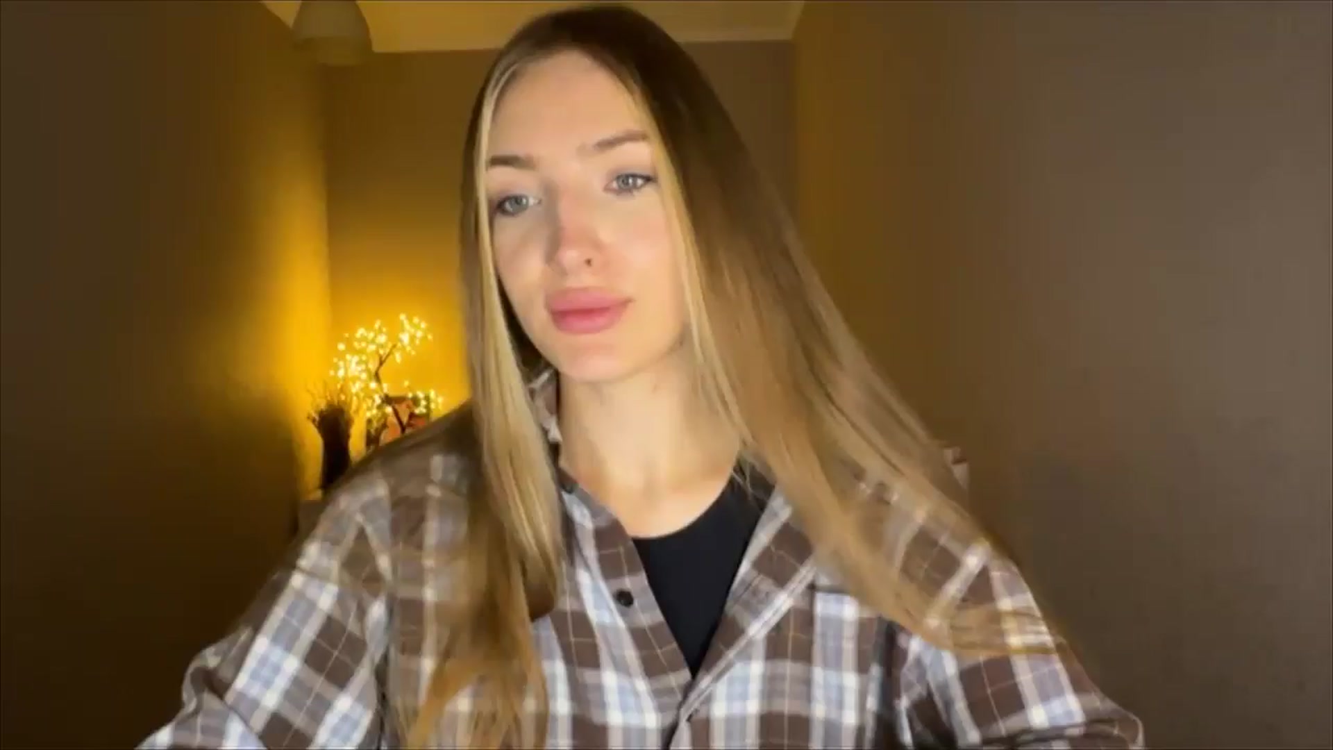 Gallery image thumbnail from My_Diana's myfreecams stream on, 09/01/2024, 19:41 image 1 of 20