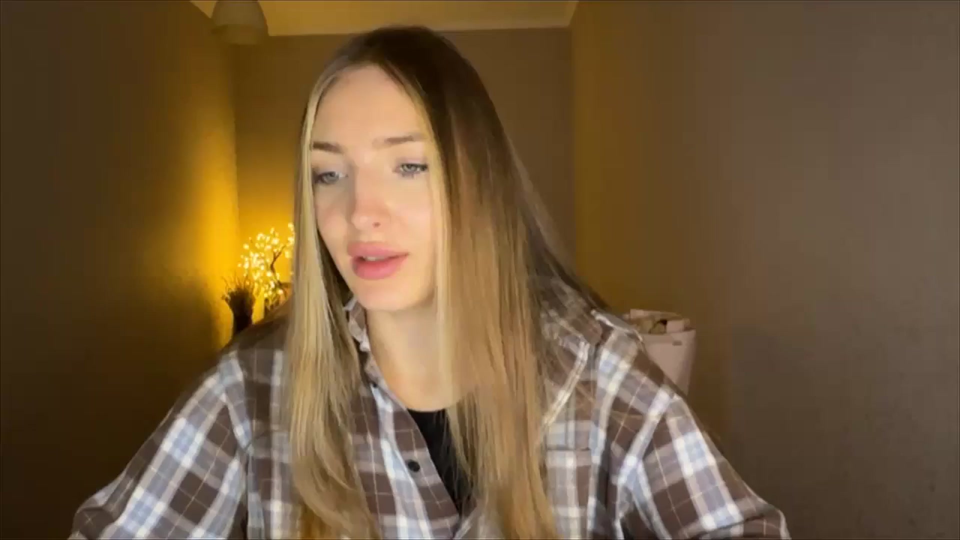 Gallery image thumbnail from My_Diana's myfreecams stream on, 09/01/2024, 19:41 image 10 of 20