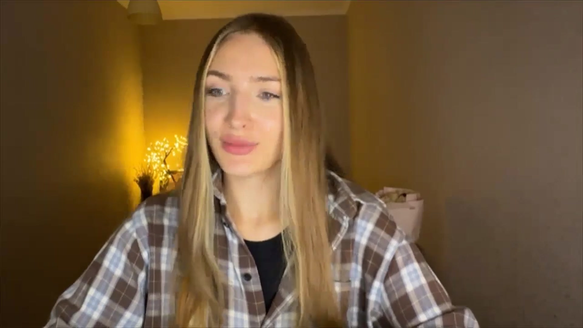 Gallery image thumbnail from My_Diana's myfreecams stream on, 09/01/2024, 20:09 image 8 of 20