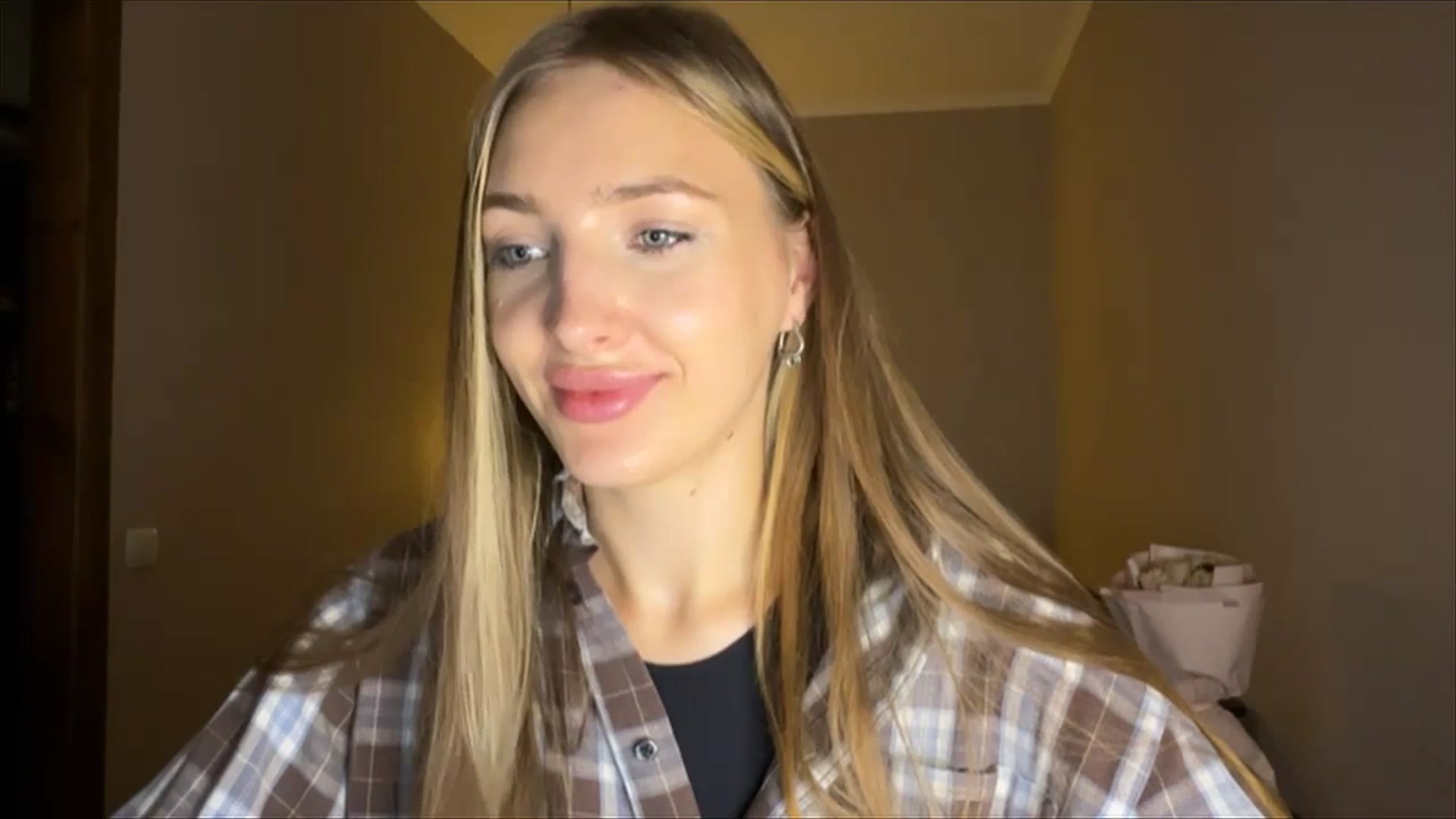 Gallery image thumbnail from My_Diana's myfreecams stream on, 09/01/2024, 21:46 image 19 of 20