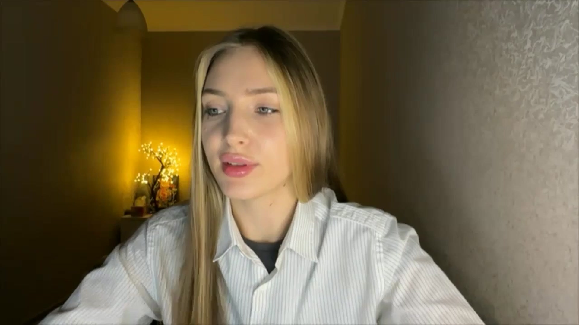 Gallery image thumbnail from My_Diana's myfreecams stream on, 09/04/2024, 20:52 image 2 of 20