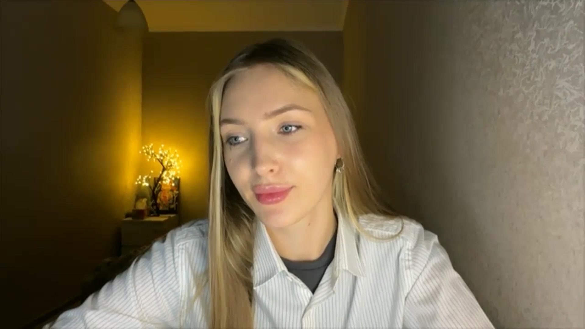Gallery image thumbnail from My_Diana's myfreecams stream on, 09/04/2024, 20:52 image 4 of 20