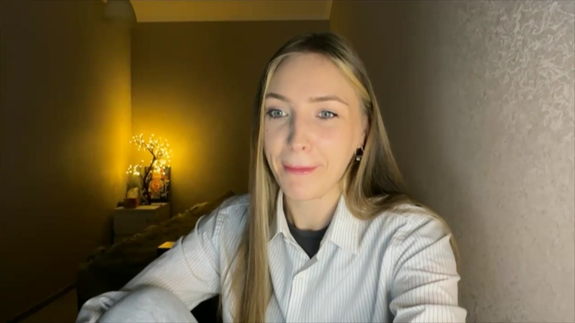Gallery image thumbnail from My_Diana's myfreecams stream on, 09/04/2024, 20:52 image 13 of 20