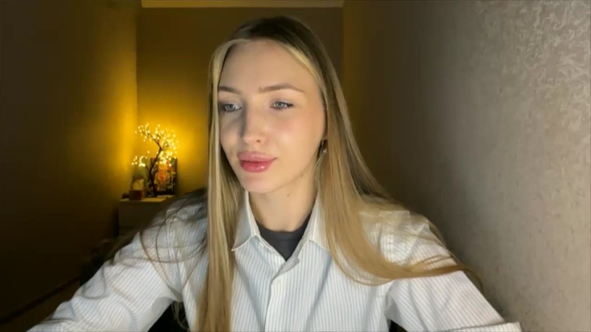 Gallery image thumbnail from My_Diana's myfreecams stream on, 09/04/2024, 20:52 image 7 of 20
