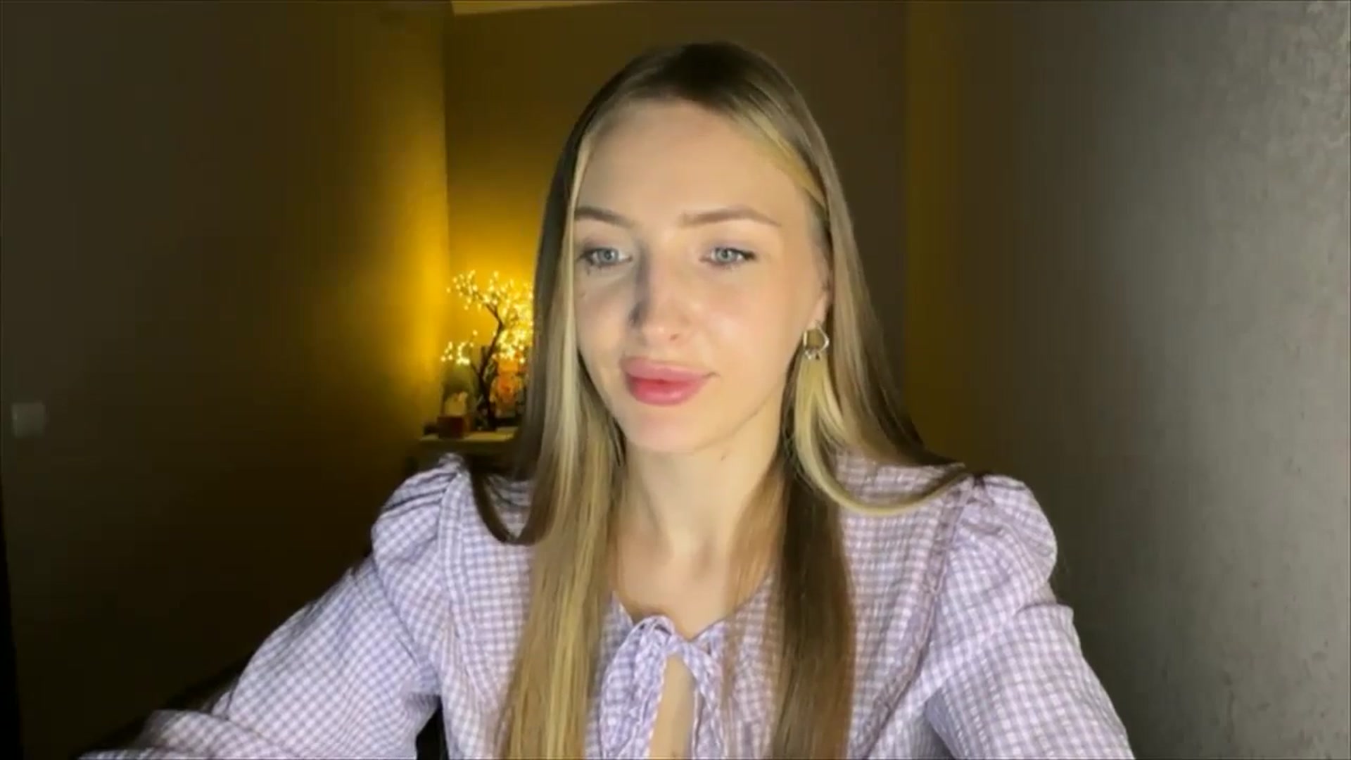 Gallery image thumbnail from My_Diana's myfreecams stream on, 09/04/2024, 22:52 image 13 of 20
