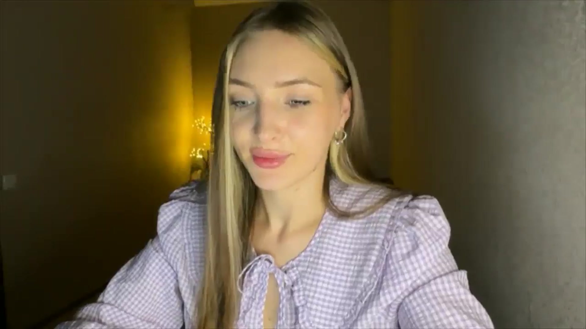 Gallery image thumbnail from My_Diana's myfreecams stream on, 09/04/2024, 22:52 image 8 of 20