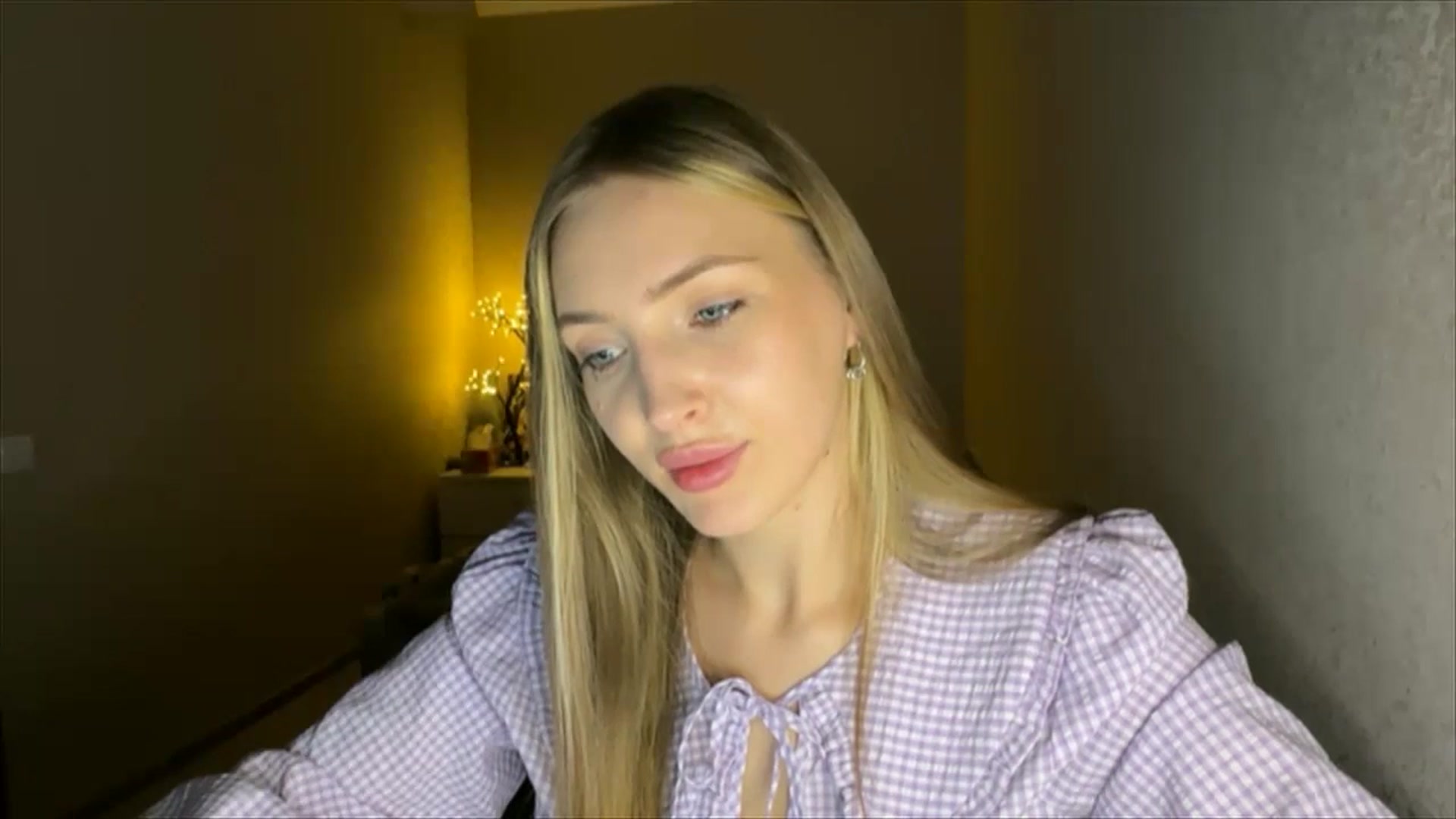 Gallery image thumbnail from My_Diana's myfreecams stream on, 09/04/2024, 22:52 image 2 of 20