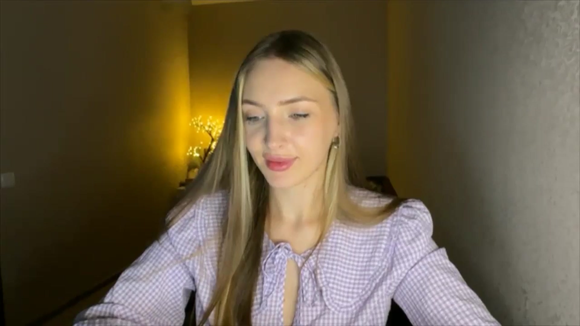 Gallery image thumbnail from My_Diana's myfreecams stream on, 09/04/2024, 22:52 image 7 of 20