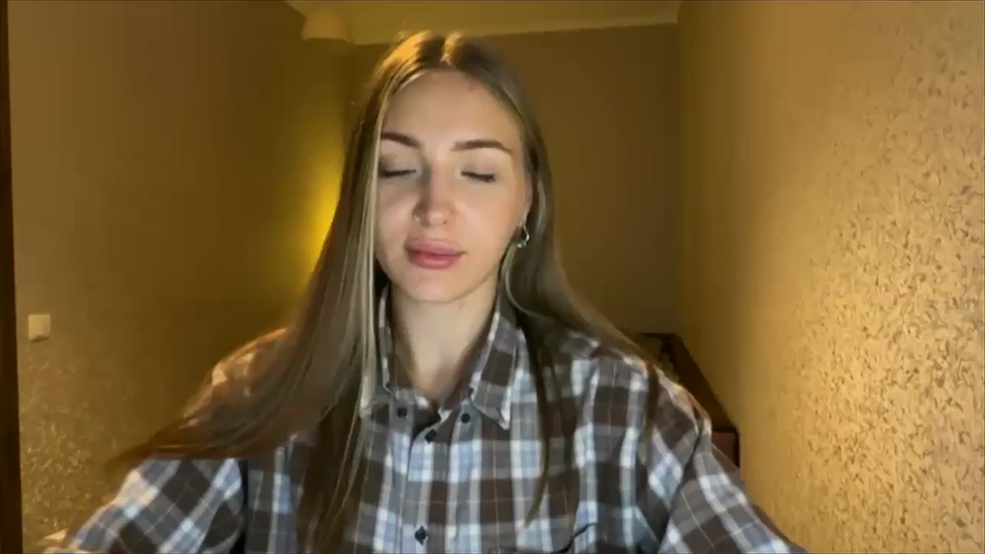Gallery image thumbnail from My_Diana's myfreecams stream on, 09/06/2024, 20:02 image 15 of 20