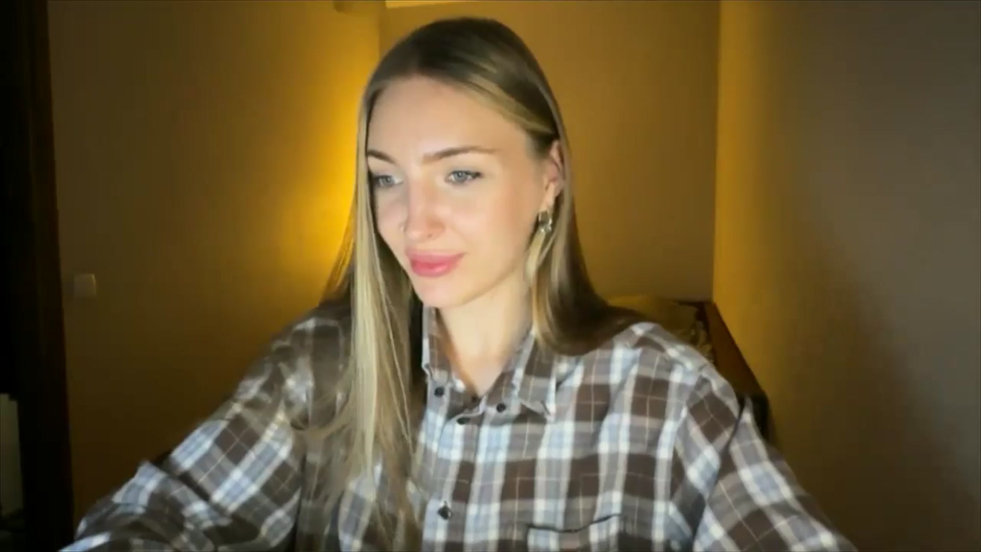 Gallery image thumbnail from My_Diana's myfreecams stream on, 09/06/2024, 21:33 image 14 of 20