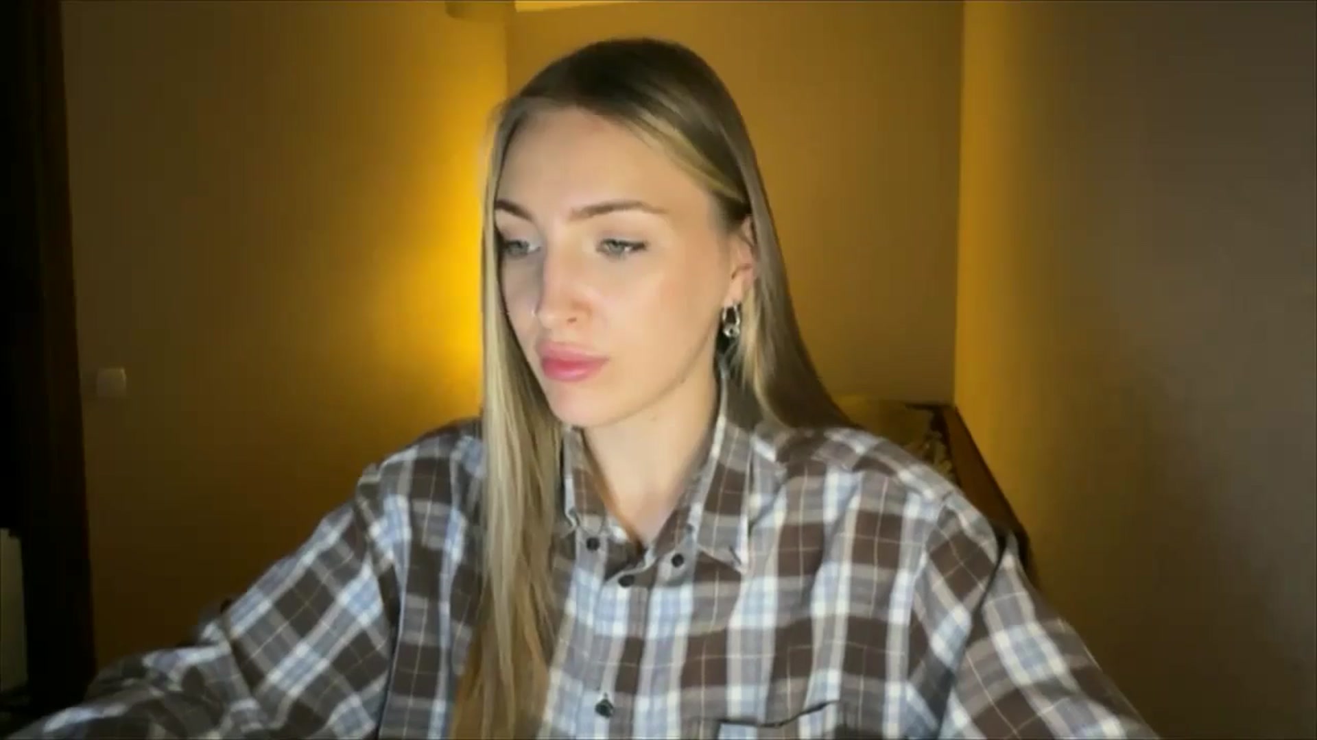 Gallery image thumbnail from My_Diana's myfreecams stream on, 09/06/2024, 21:33 image 6 of 20