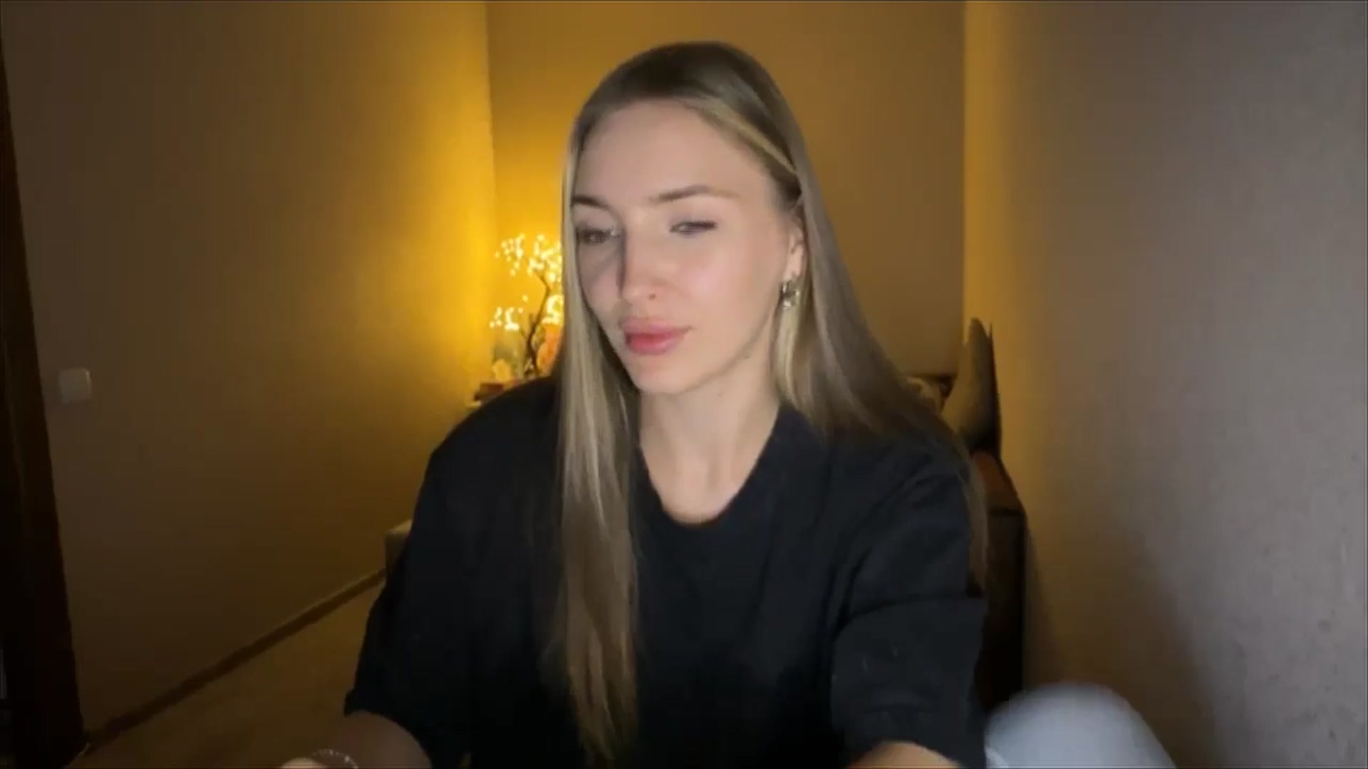 Gallery image thumbnail from My_Diana's myfreecams stream on, 09/07/2024, 18:52 image 11 of 20