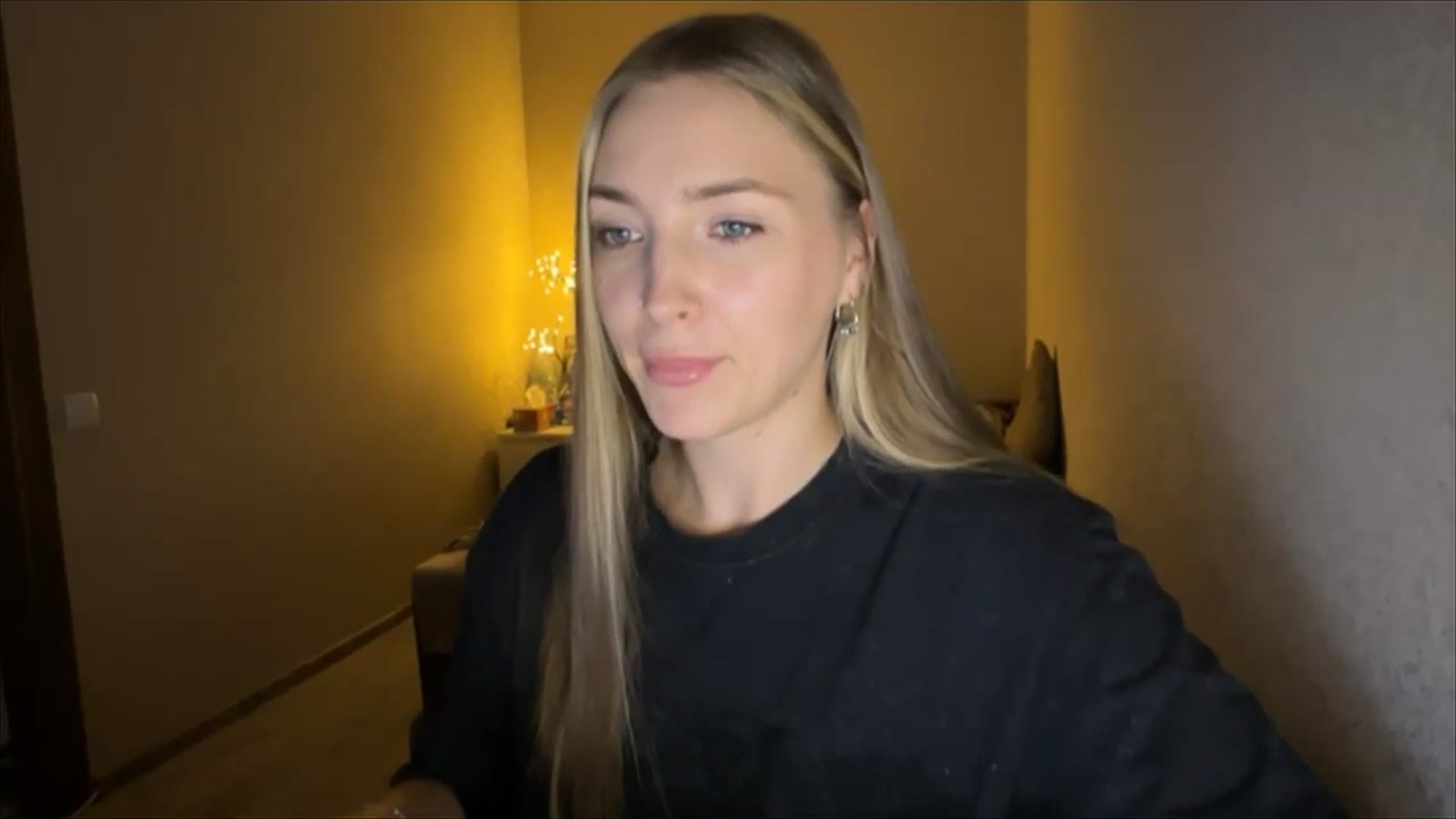 Gallery image thumbnail from My_Diana's myfreecams stream on, 09/07/2024, 18:52 image 14 of 20