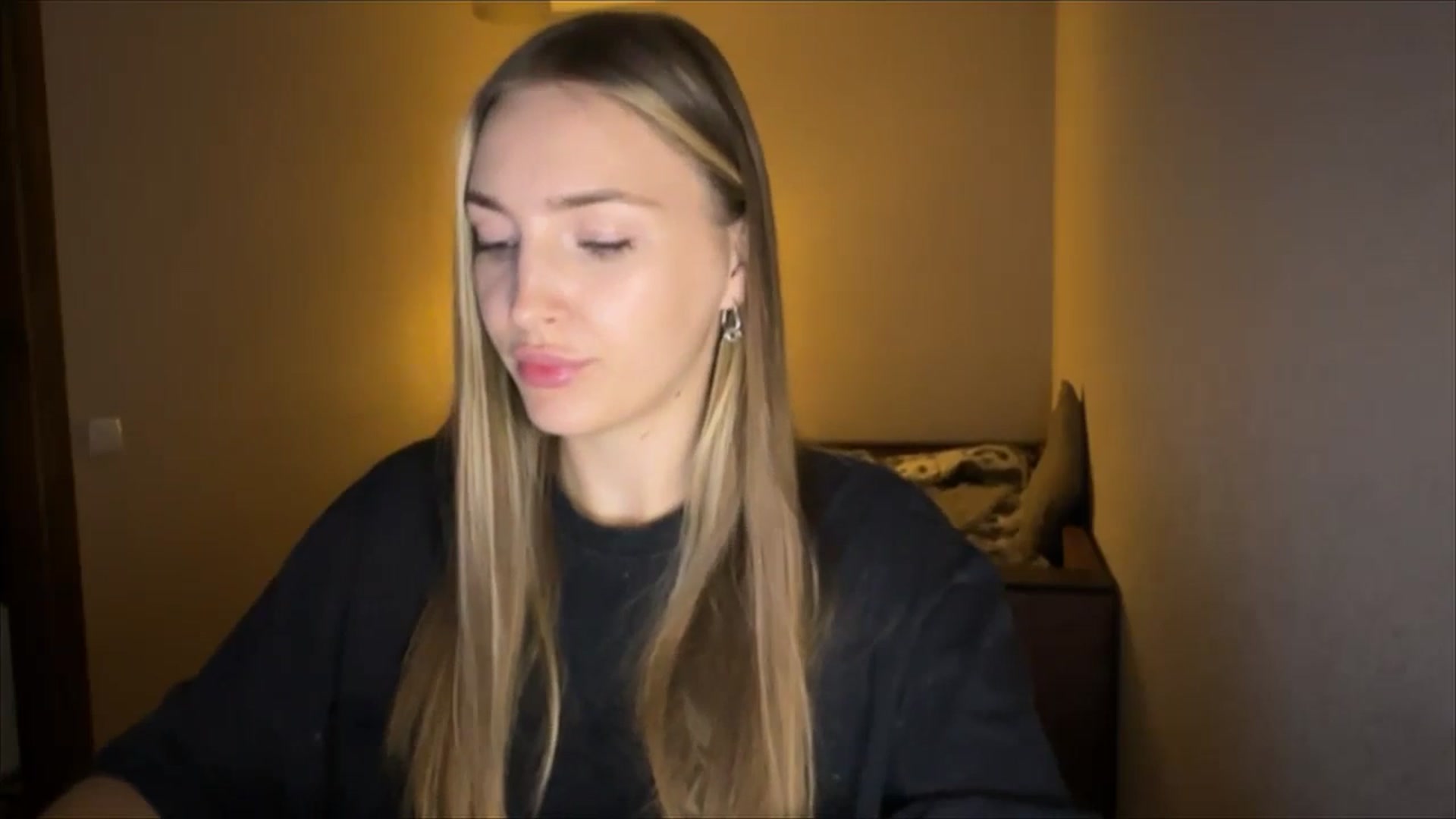 Gallery image thumbnail from My_Diana's myfreecams stream on, 09/07/2024, 19:59 image 14 of 20