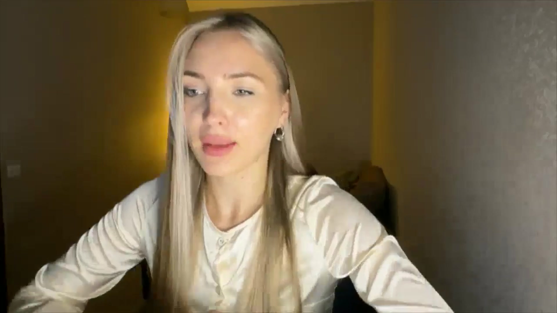Gallery image thumbnail from My_Diana's myfreecams stream on, 09/11/2024, 20:21 image 9 of 20