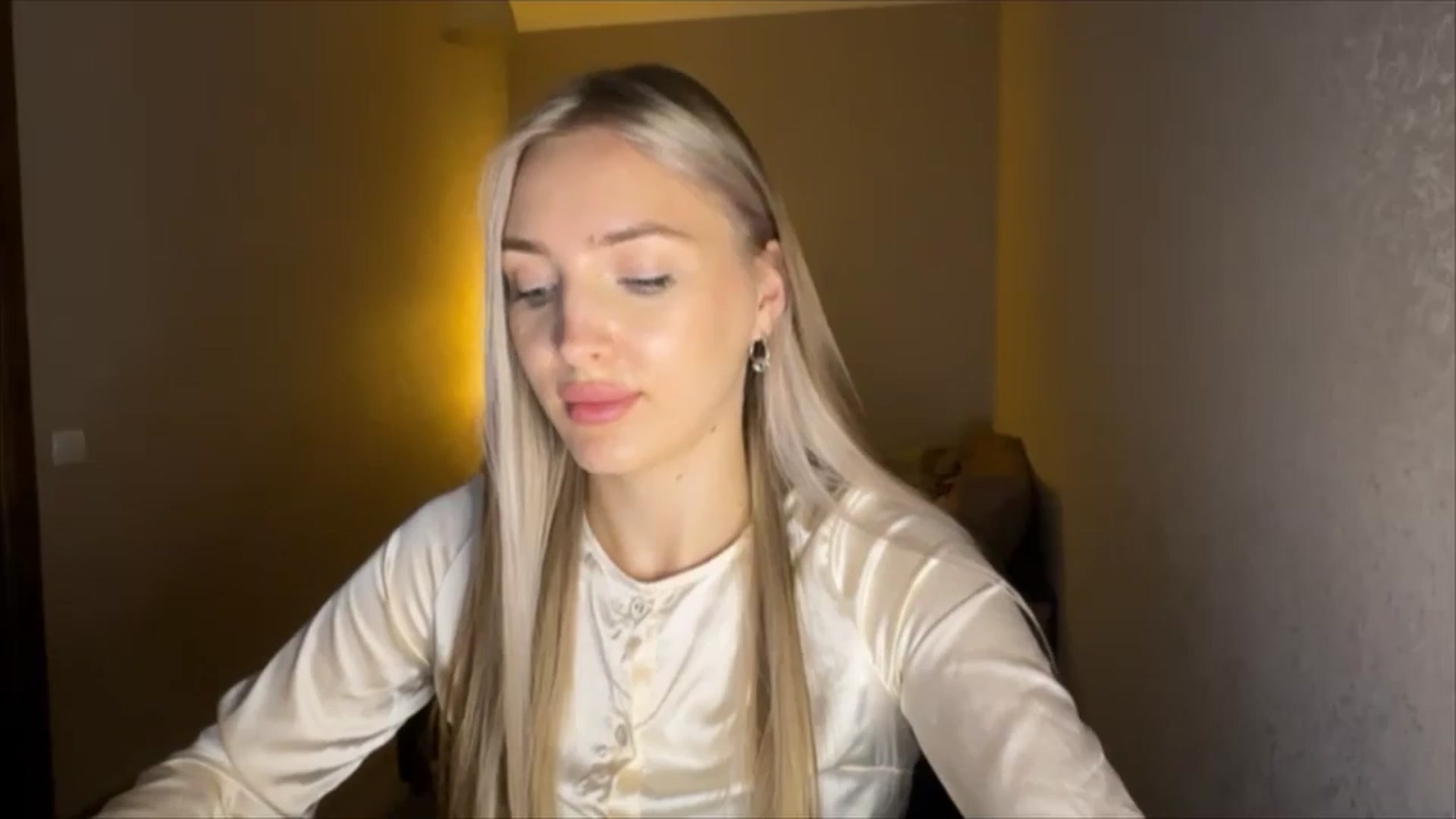 Gallery image thumbnail from My_Diana's myfreecams stream on, 09/11/2024, 20:21 image 8 of 20