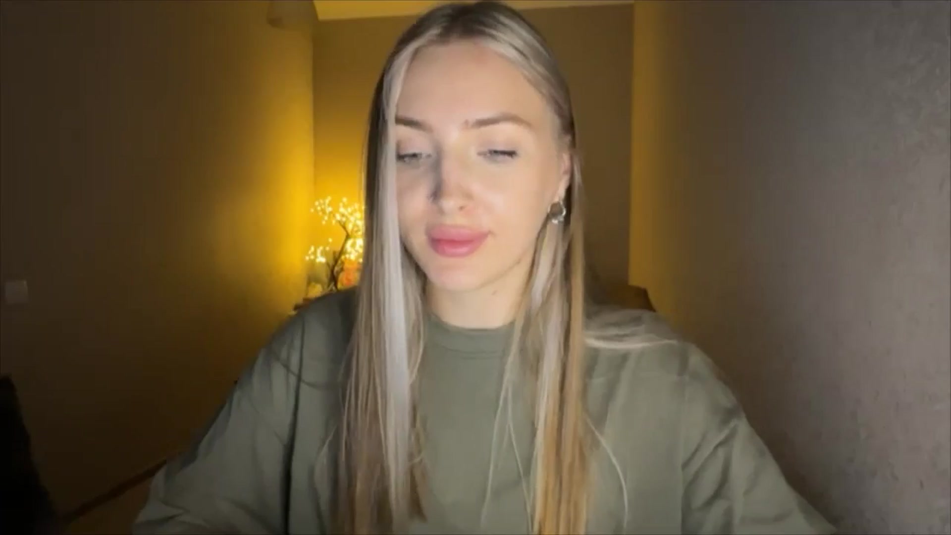 Gallery image thumbnail from My_Diana's myfreecams stream on, 09/11/2024, 20:47 image 13 of 20